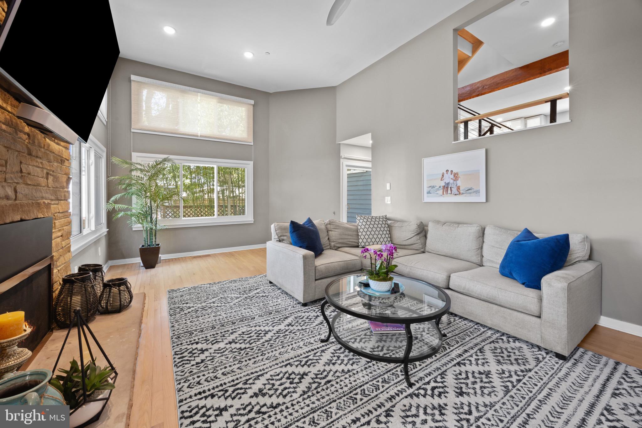 EASTPORT - Residential