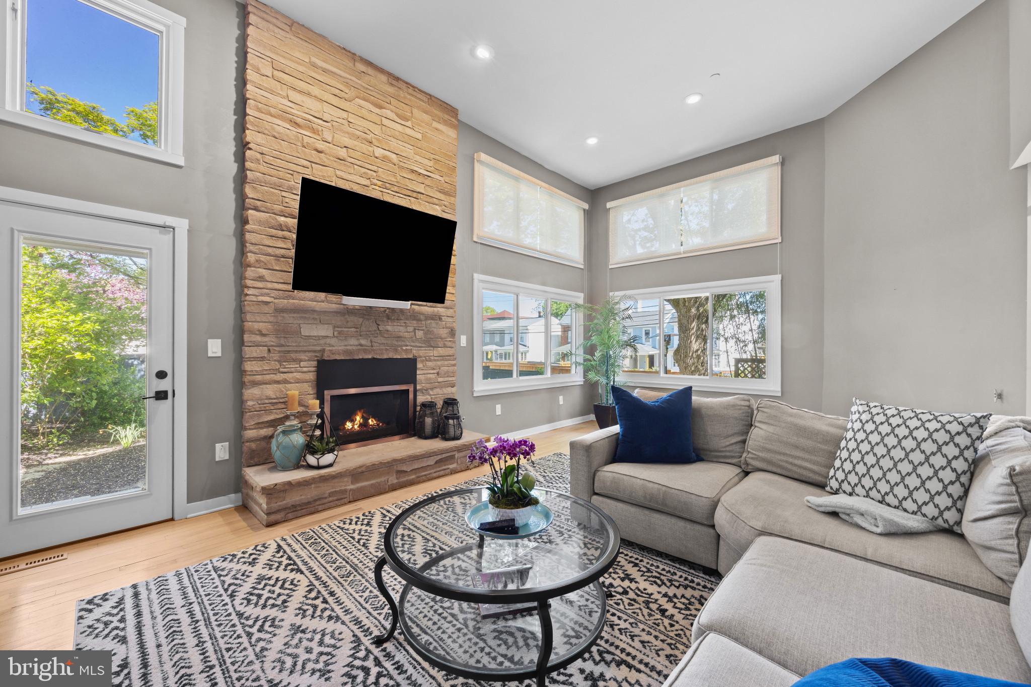 EASTPORT - Residential