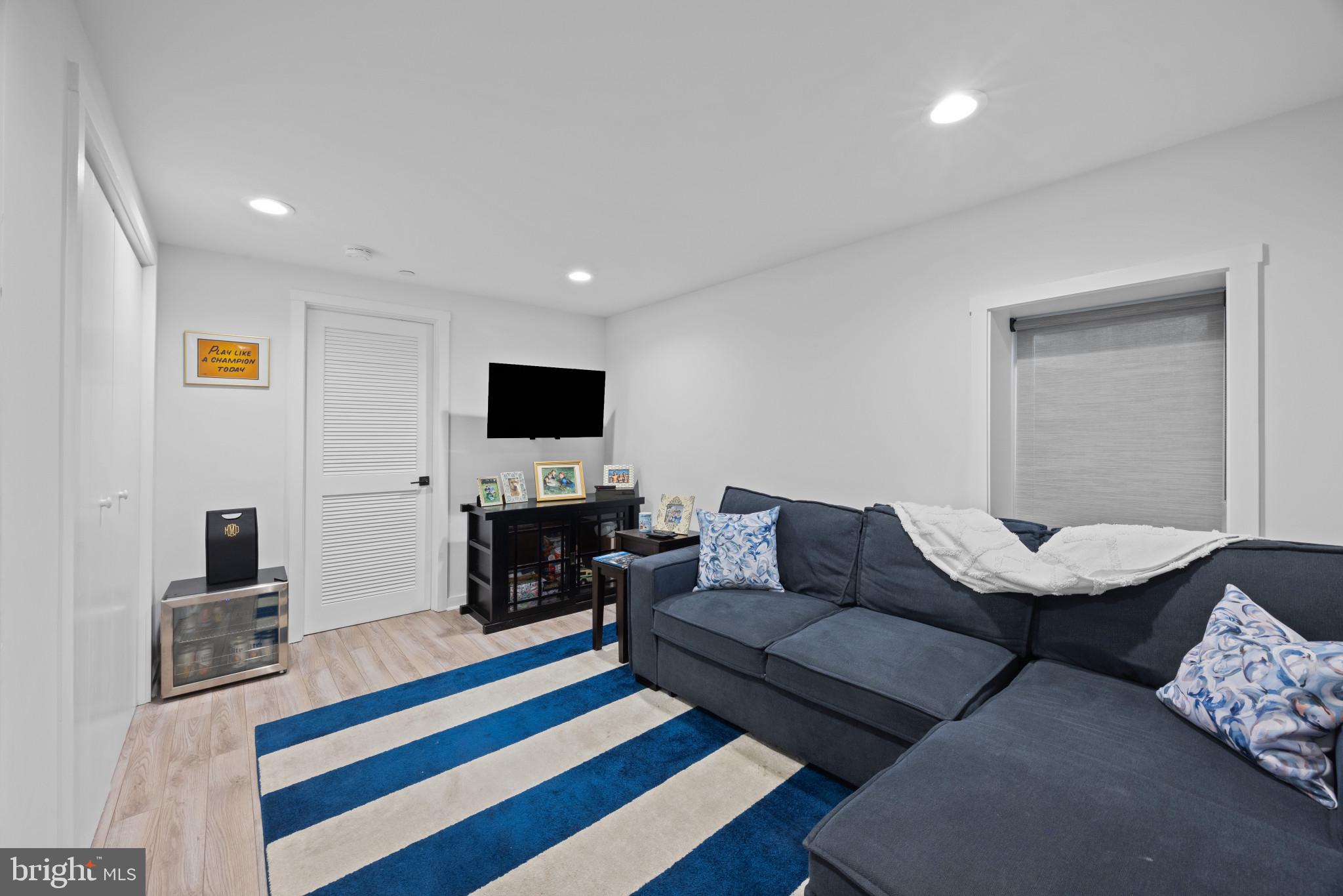 EASTPORT - Residential