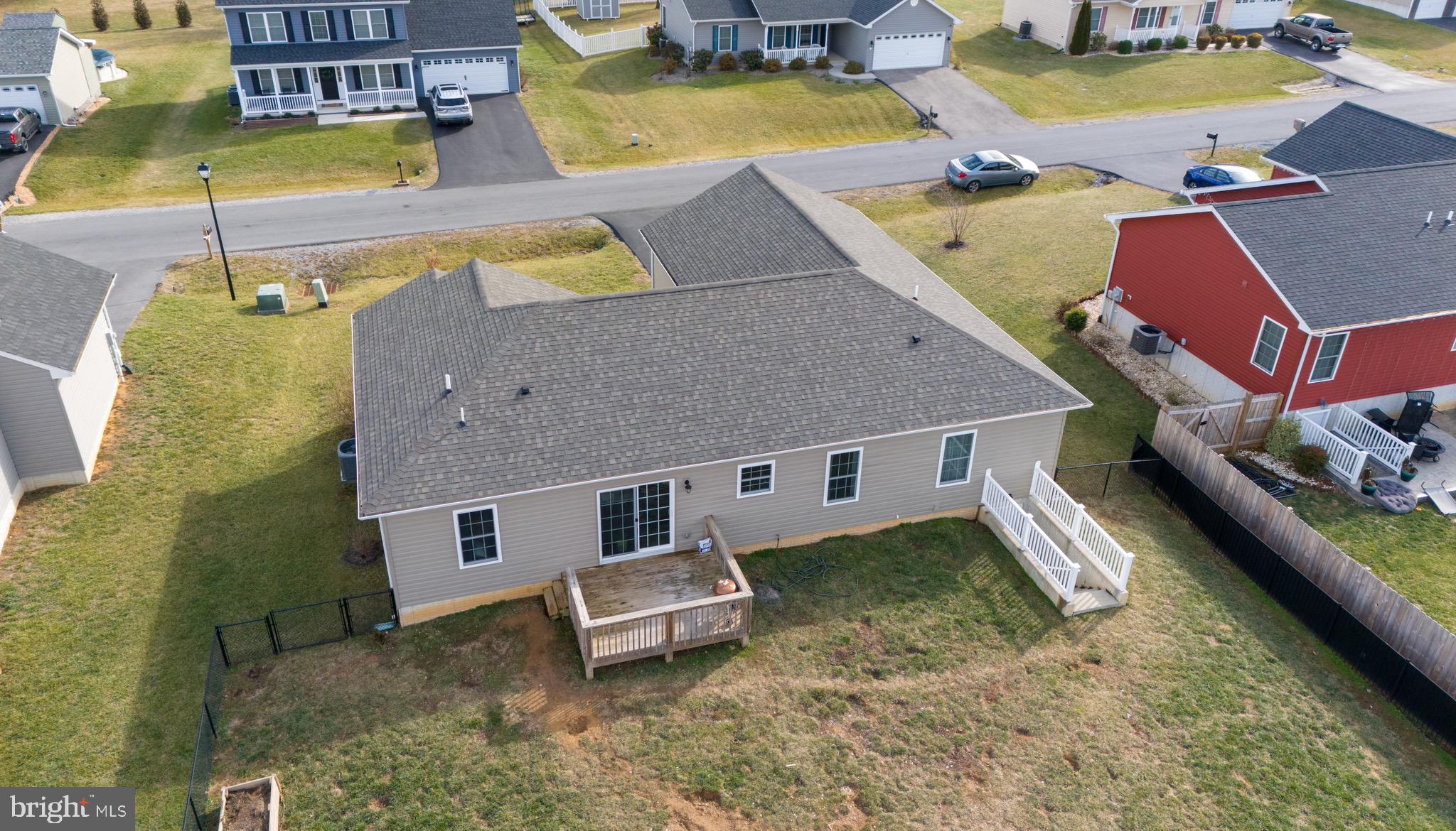 PEBBLE RIDGE - Residential