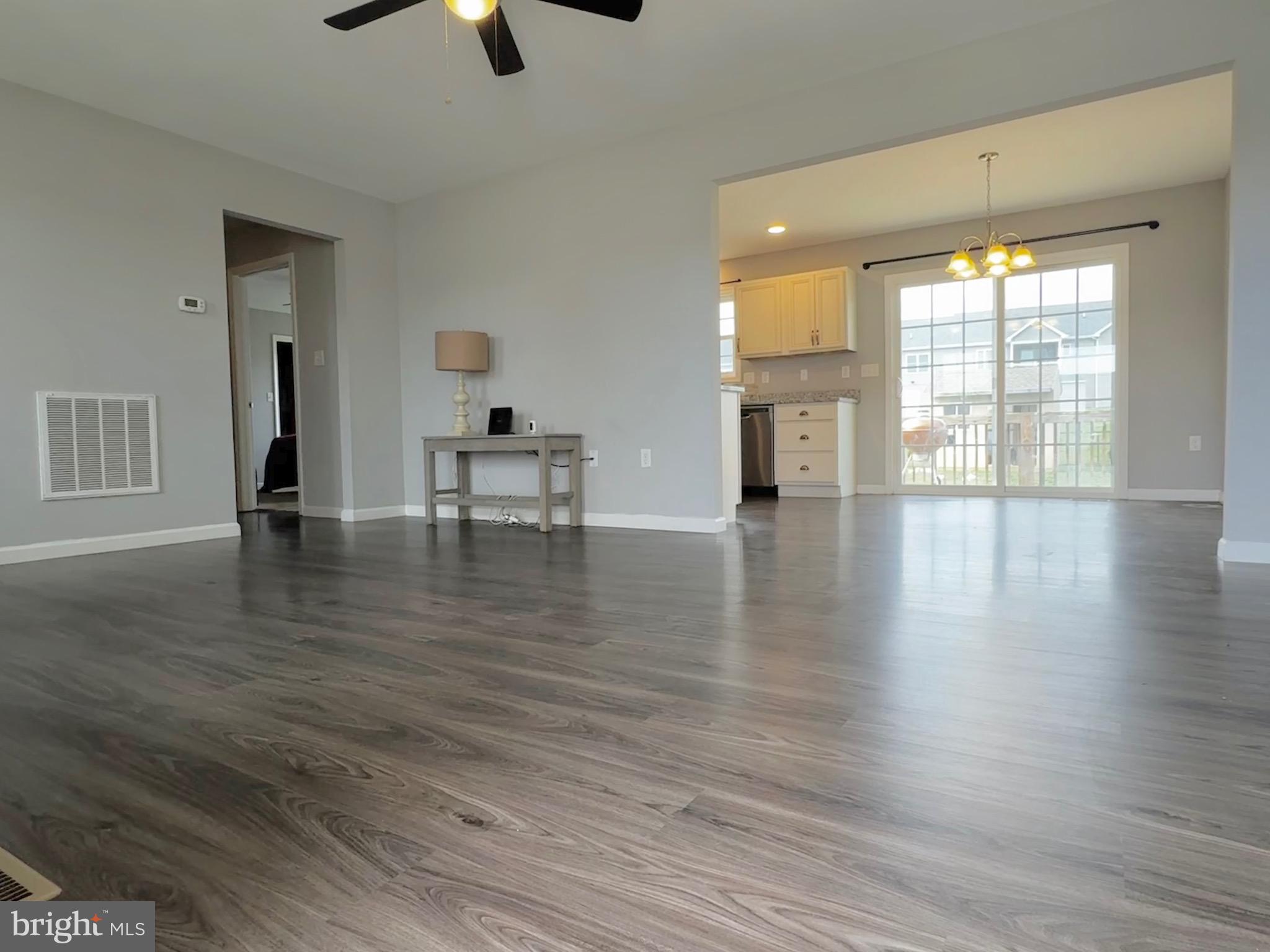 PEBBLE RIDGE - Residential