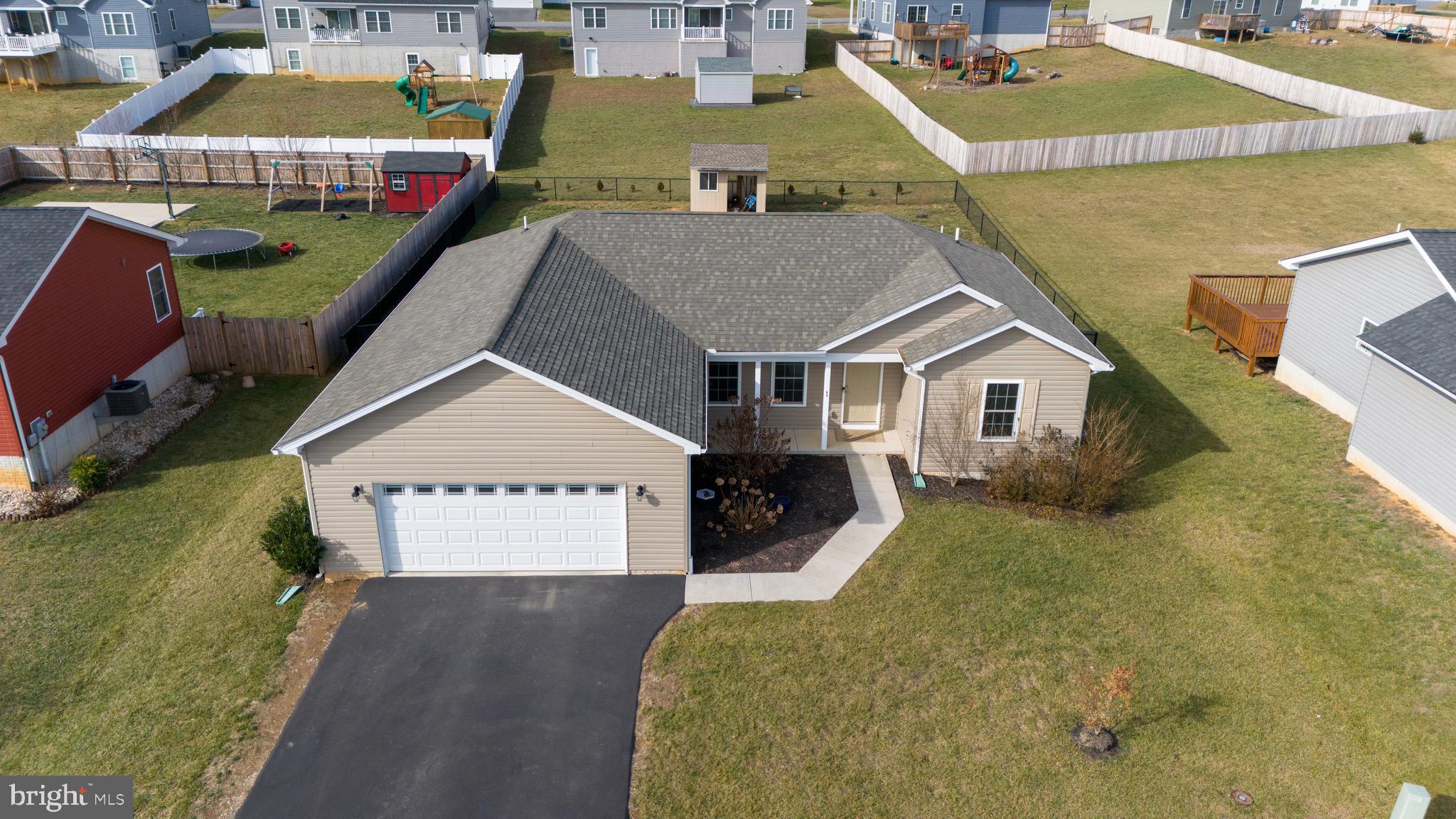 PEBBLE RIDGE - Residential