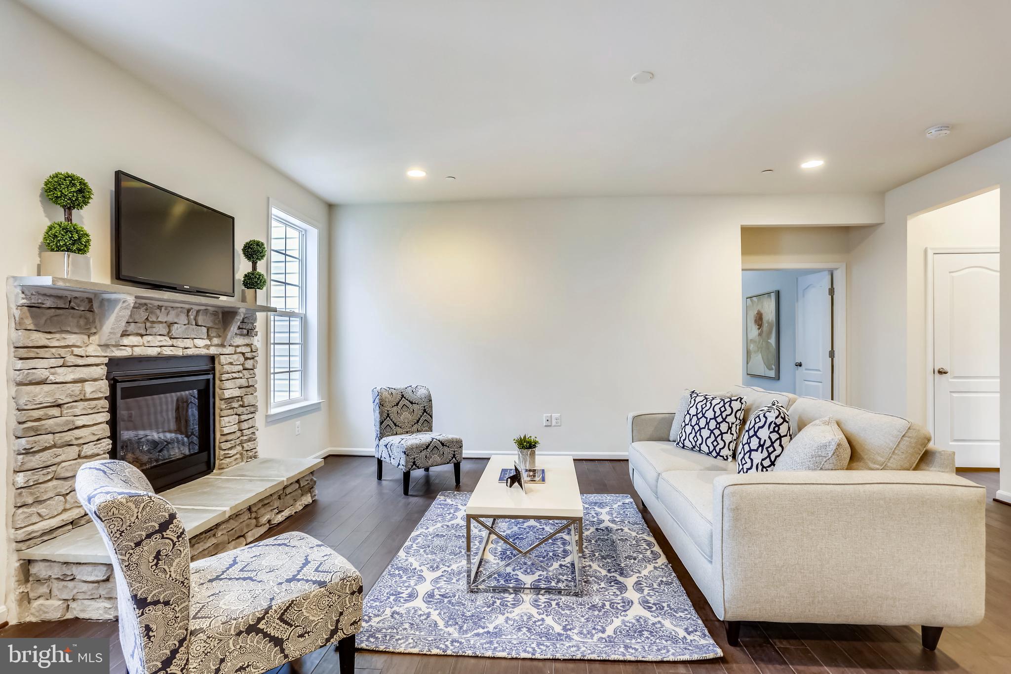 FAIRVIEW MANOR - Residential