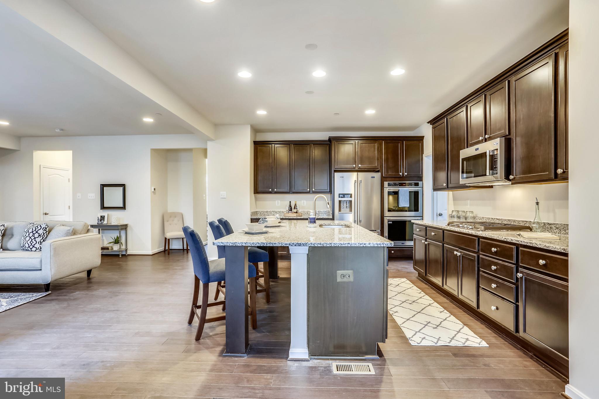 FAIRVIEW MANOR - Residential