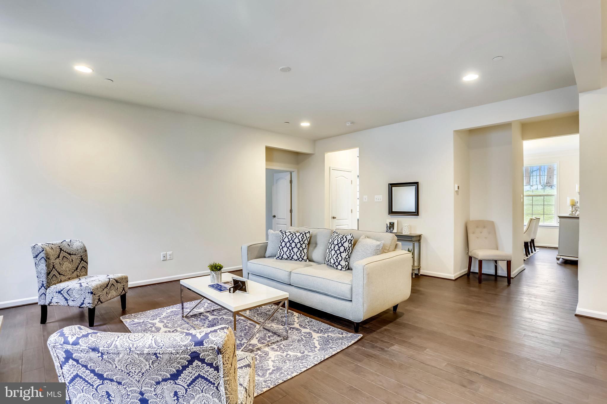 FAIRVIEW MANOR - Residential