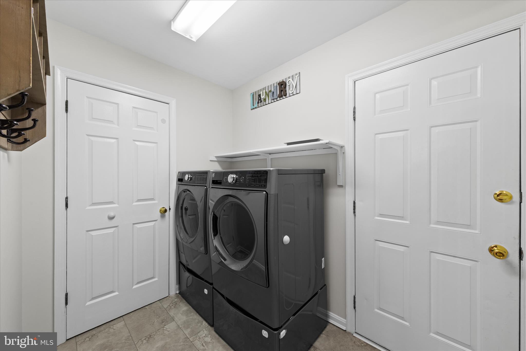 NUTTERS CROSSING - Residential