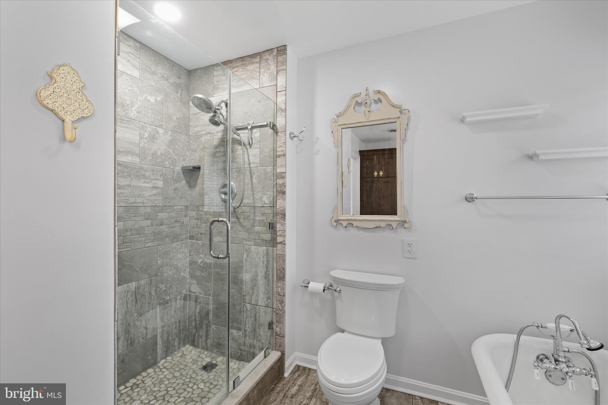 NUTTERS CROSSING - Residential