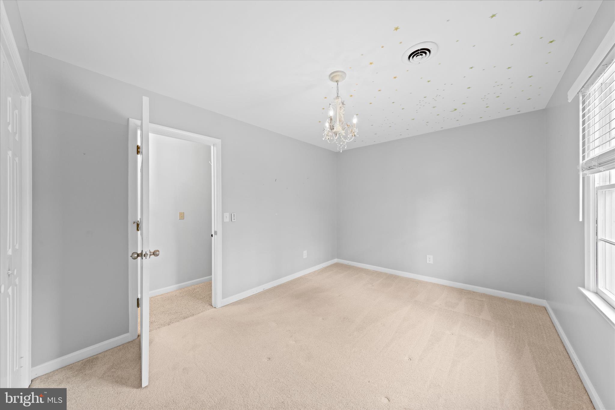 NUTTERS CROSSING - Residential