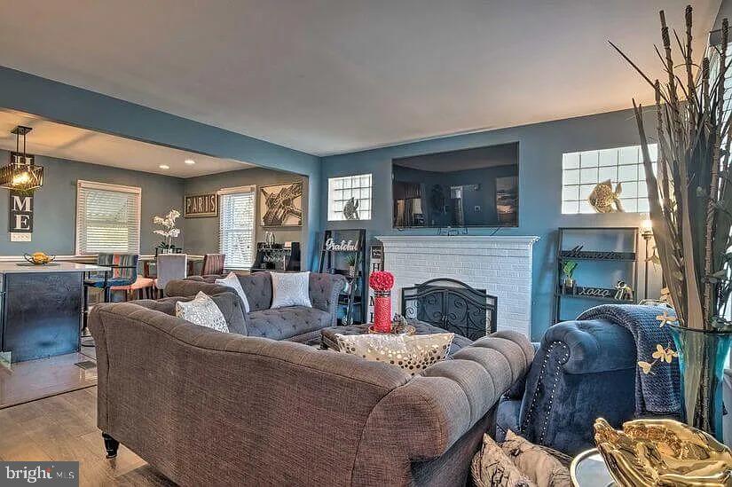 CORAL HILLS - Residential Lease