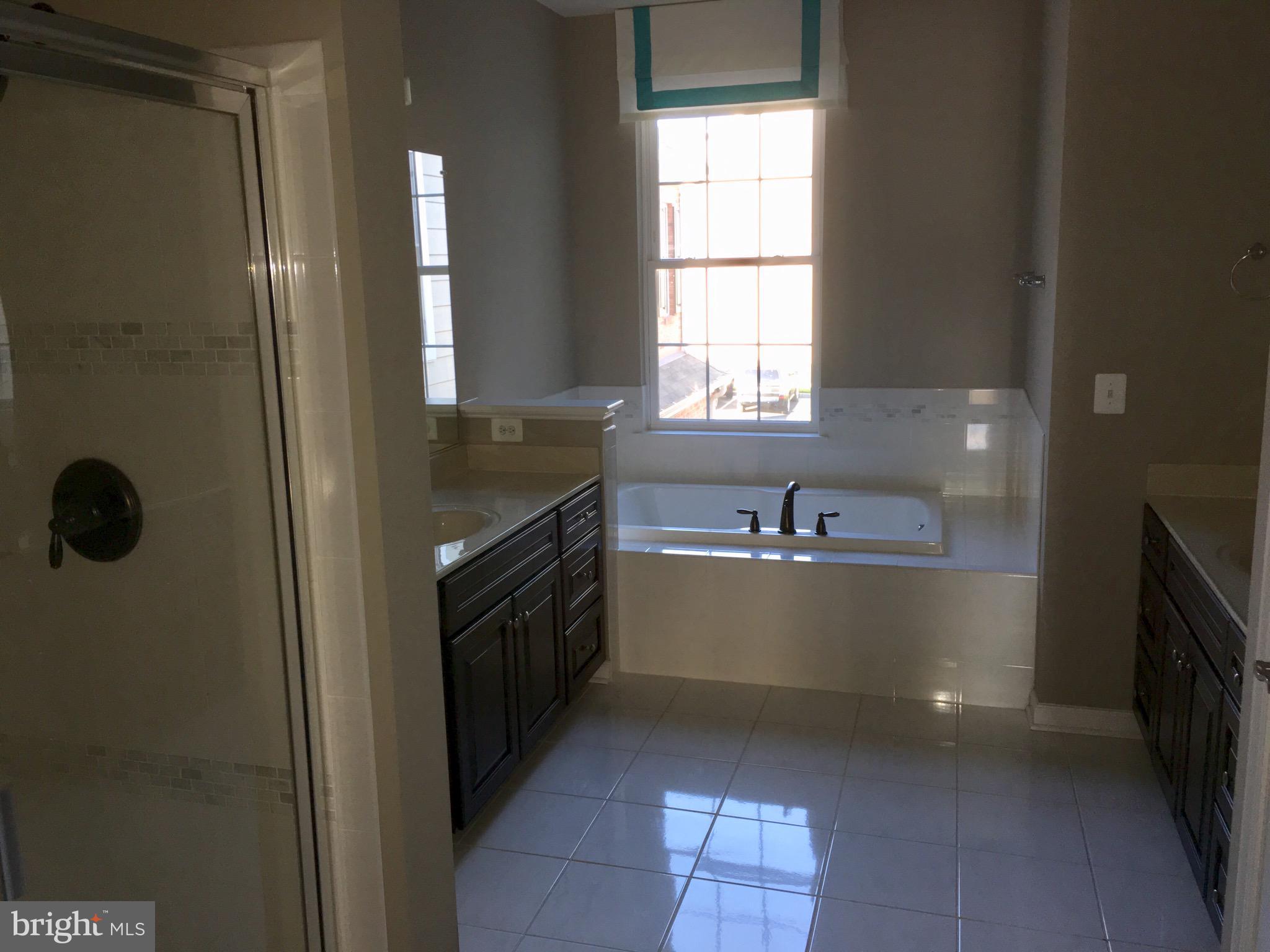 VILLAS AT EASTGATE CONDO - Residential Lease