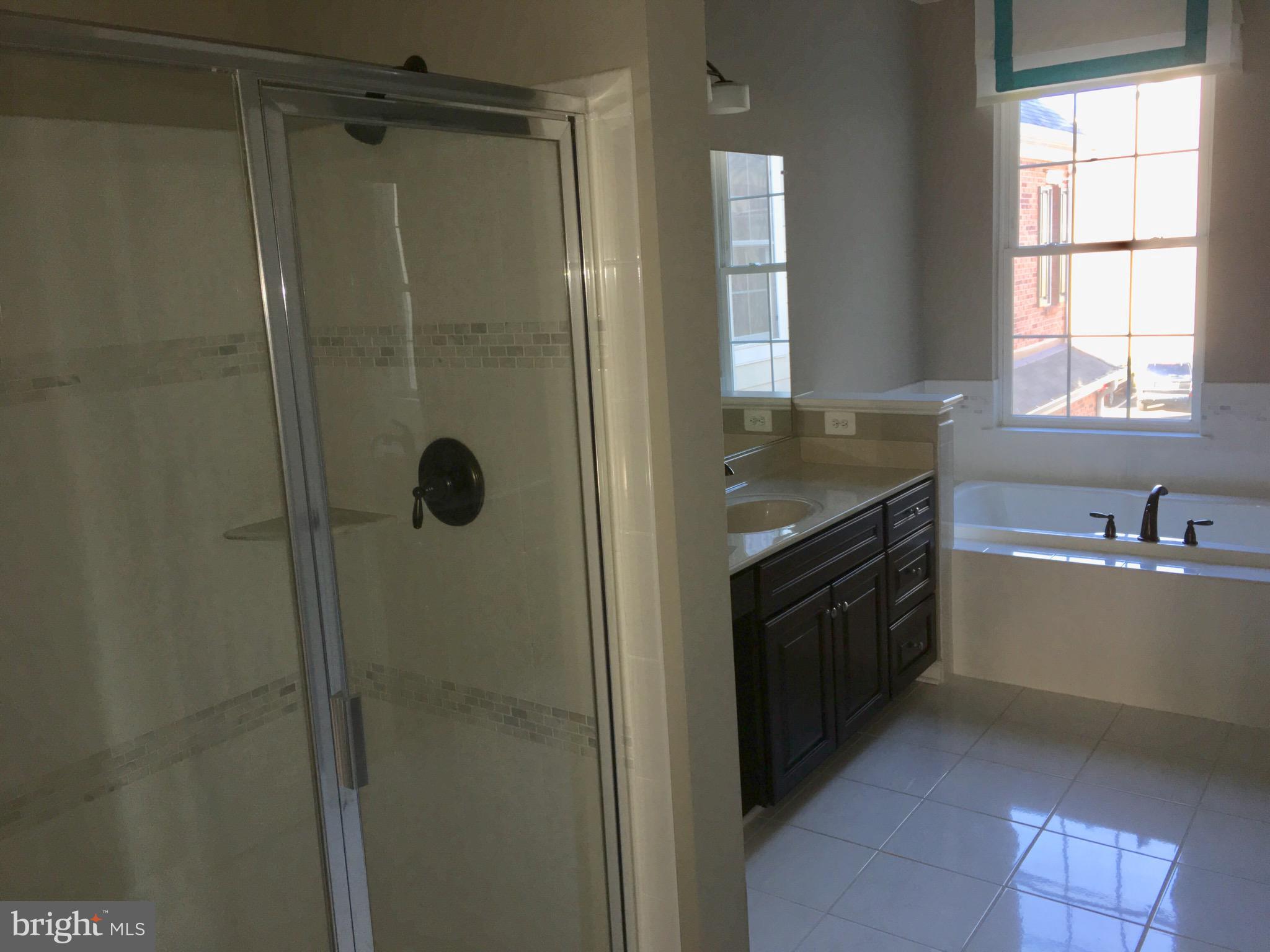 VILLAS AT EASTGATE CONDO - Residential Lease