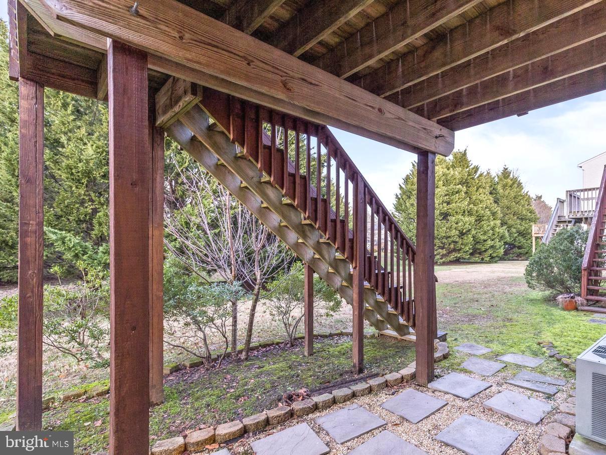 VILLAS ON WATERS EDGE - Residential Lease