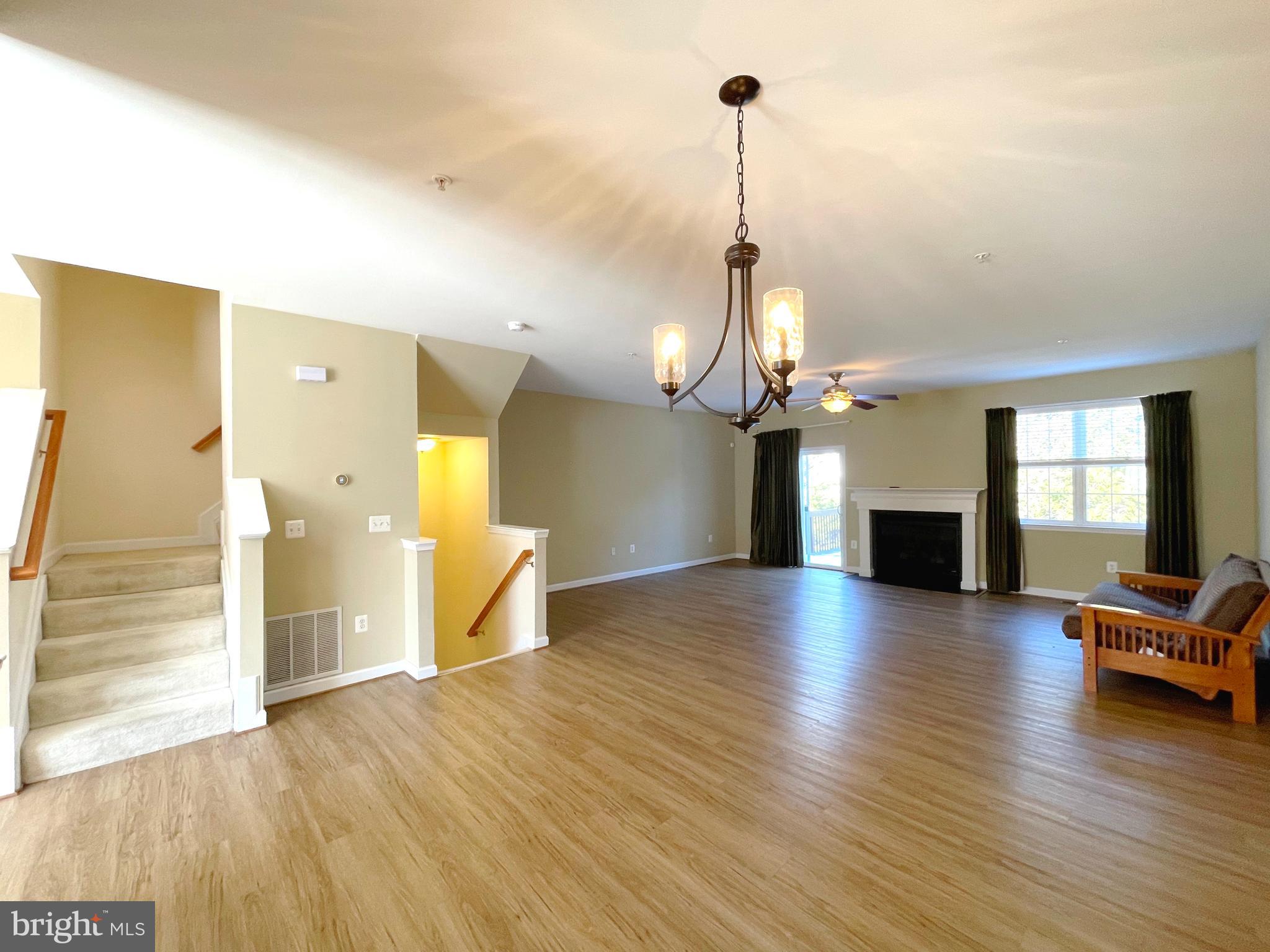 VILLAS ON WATERS EDGE - Residential Lease