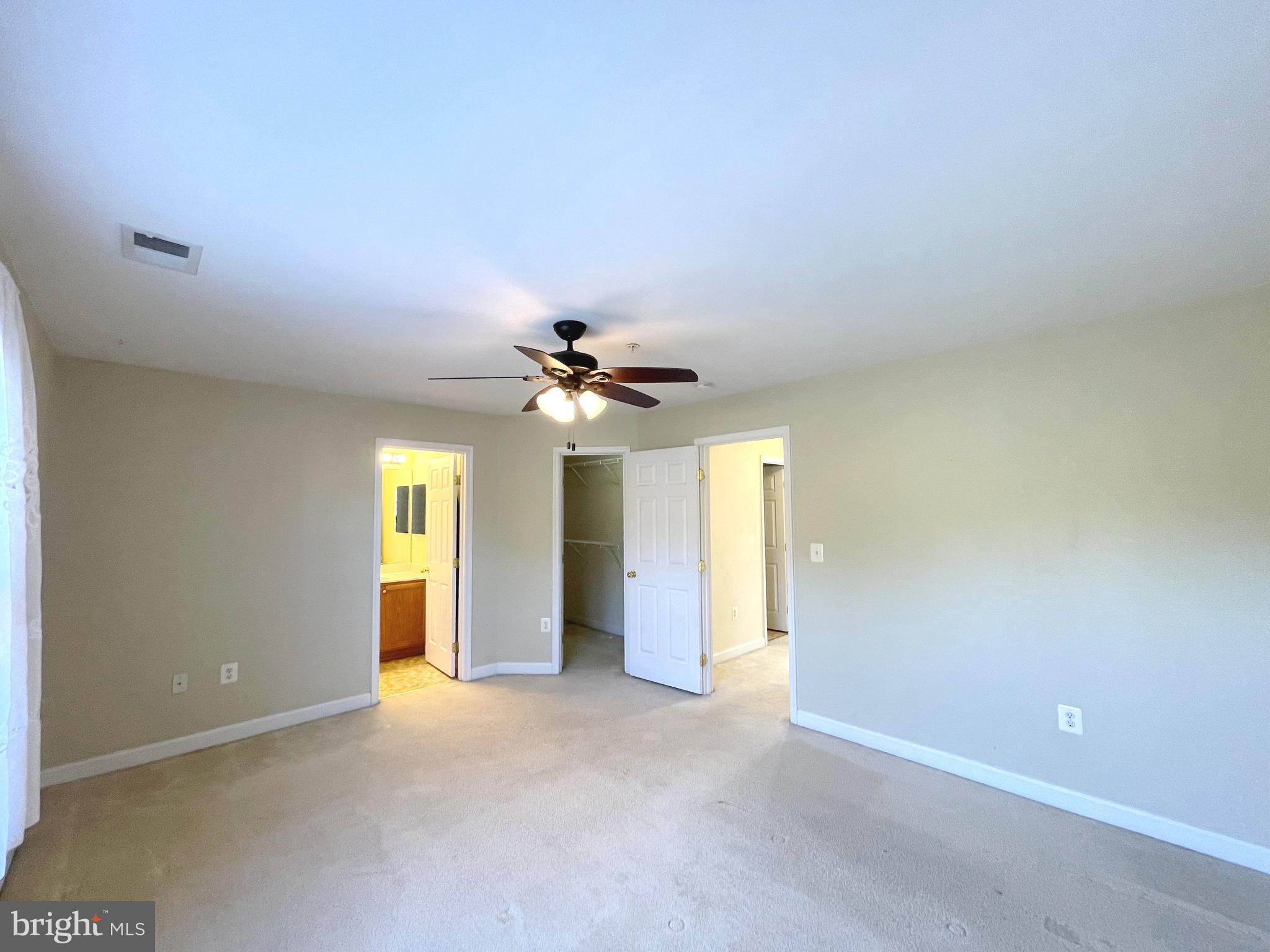 VILLAS ON WATERS EDGE - Residential Lease