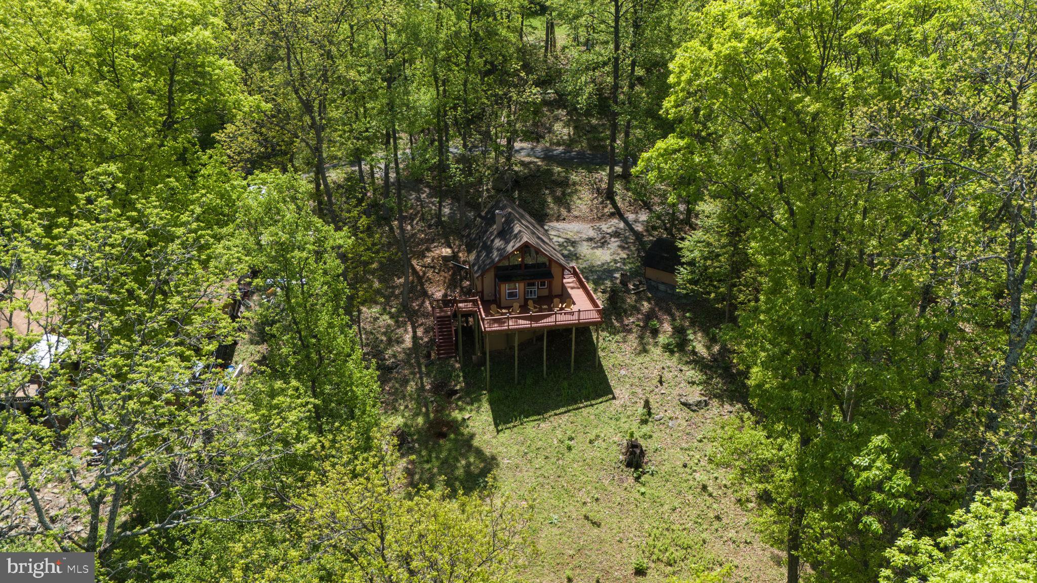 BLUE MOUNTAIN - Residential