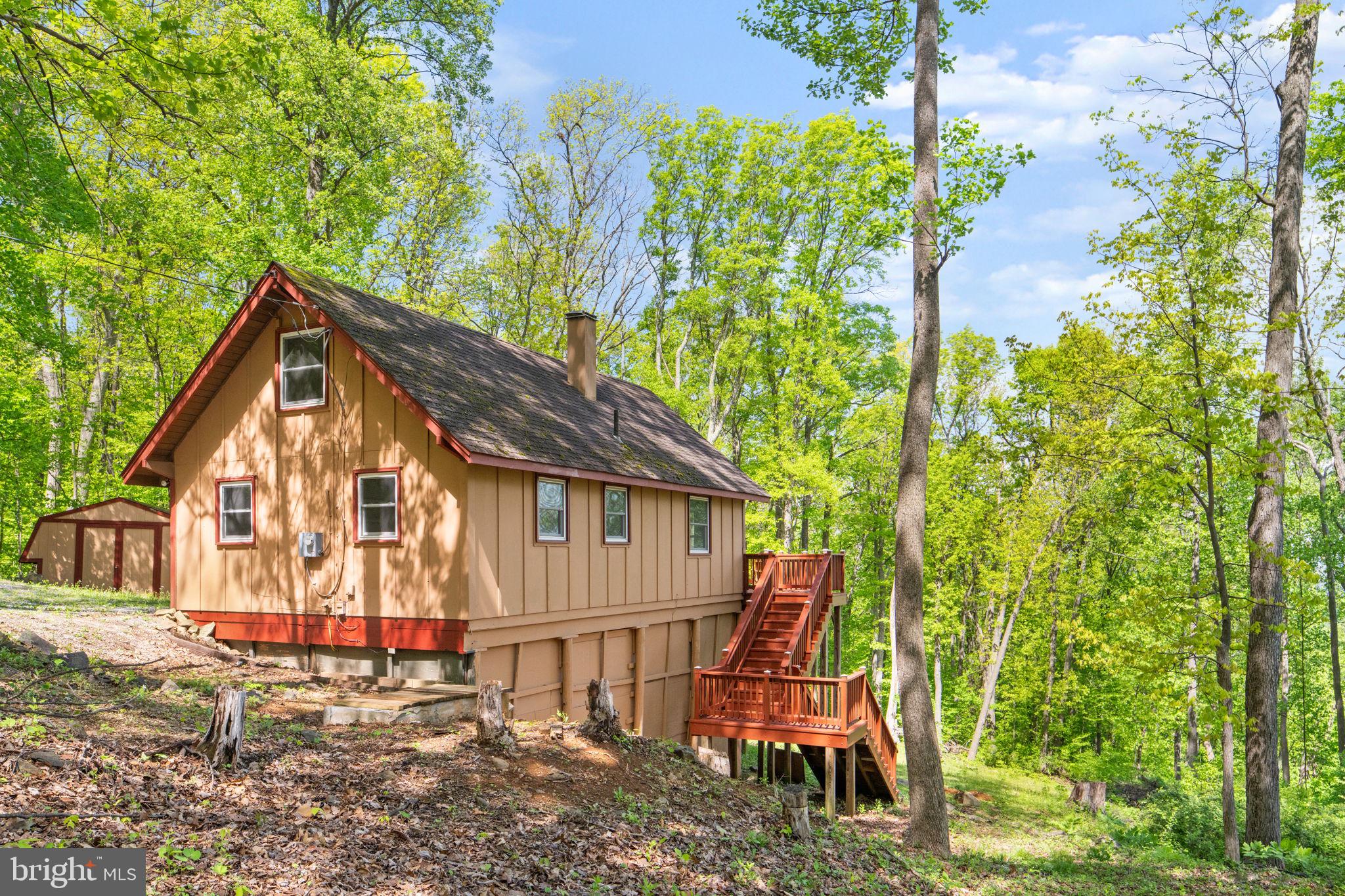 BLUE MOUNTAIN - Residential