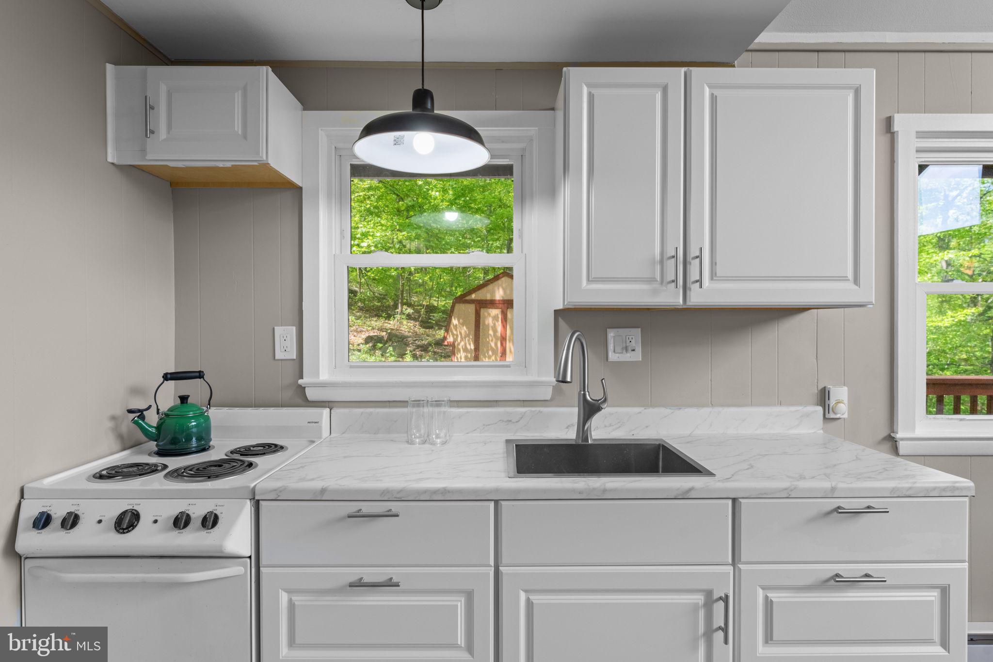 BLUE MOUNTAIN - Residential