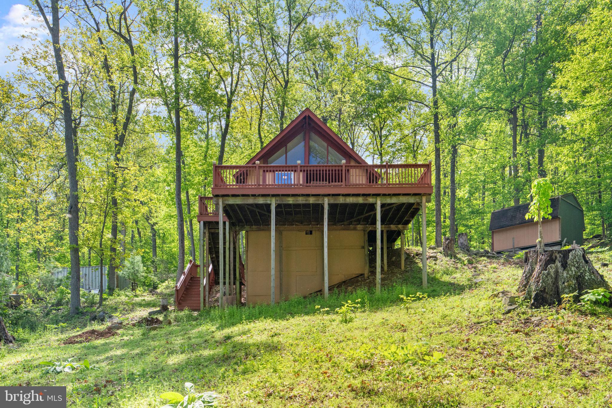 BLUE MOUNTAIN - Residential