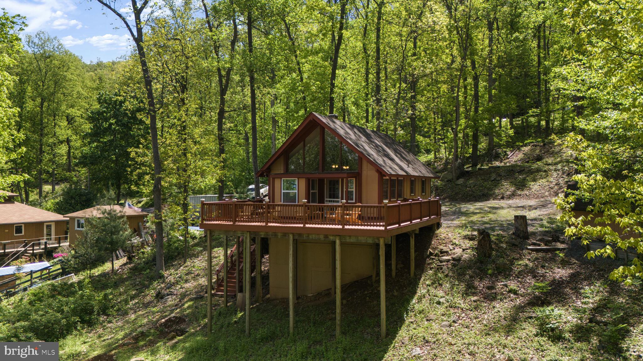 BLUE MOUNTAIN - Residential