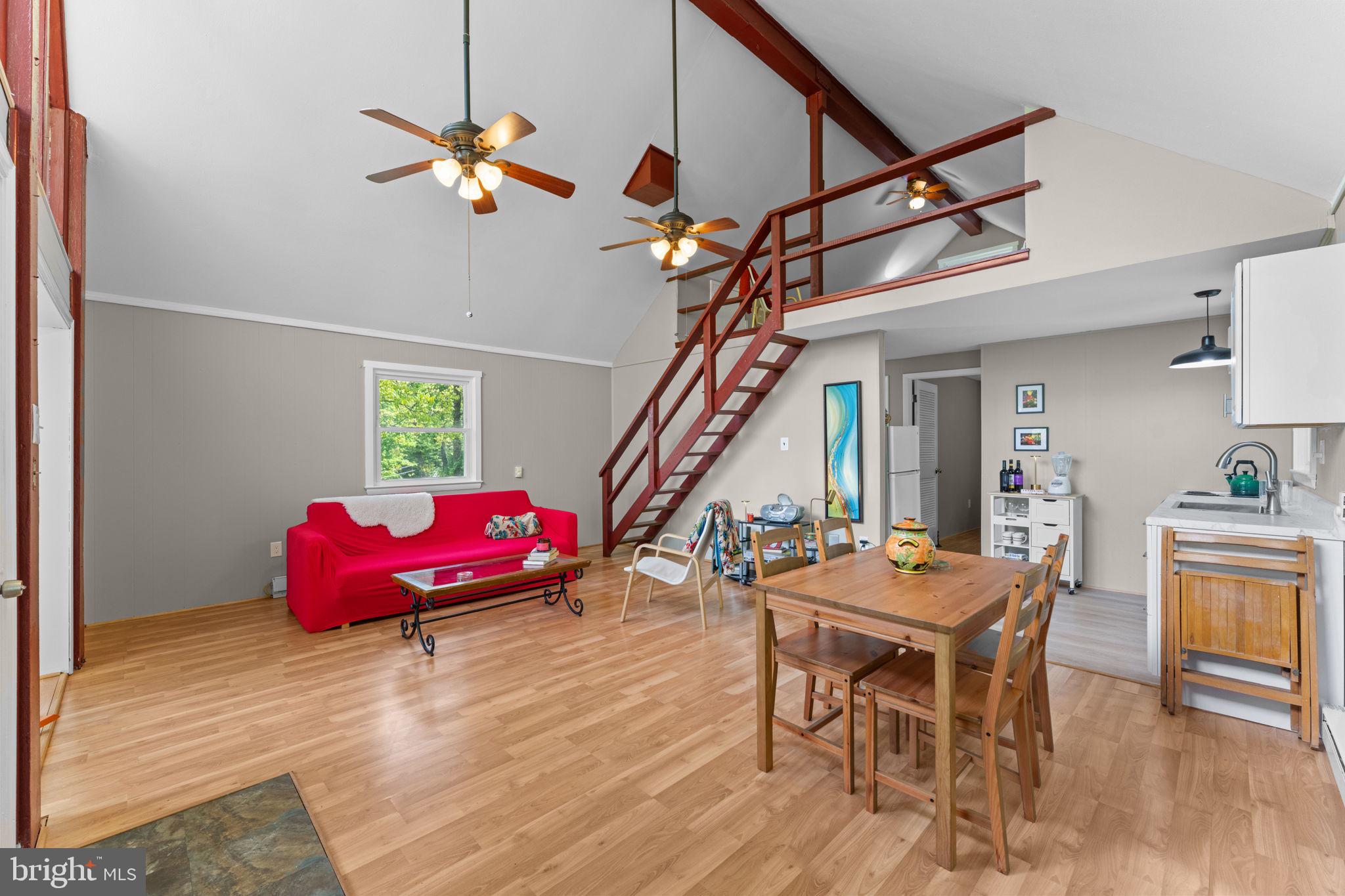 BLUE MOUNTAIN - Residential