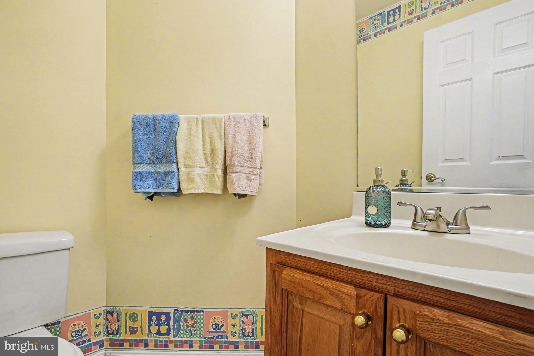 CONSTANT FRIENDSHIP - Residential