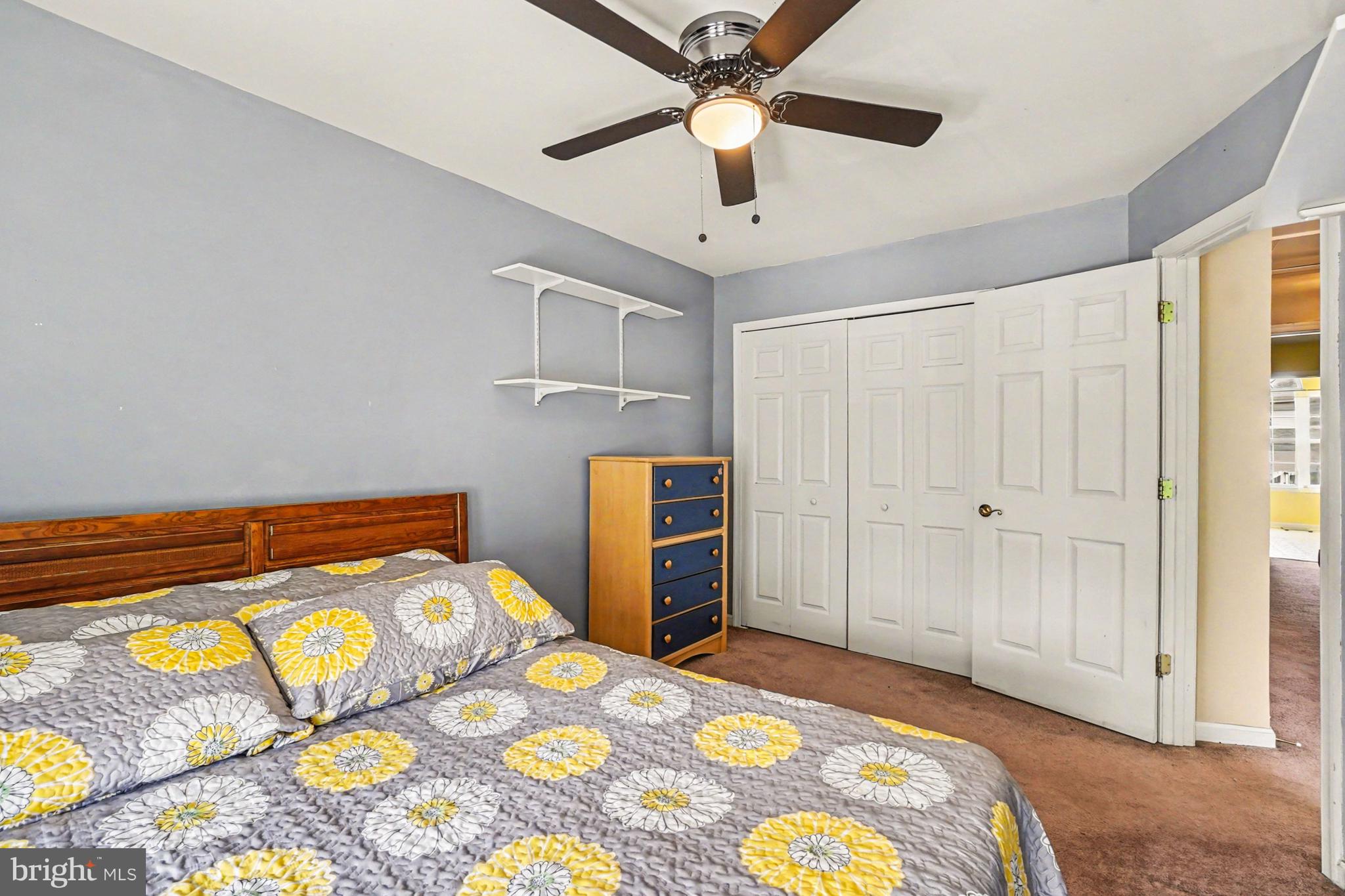 CONSTANT FRIENDSHIP - Residential