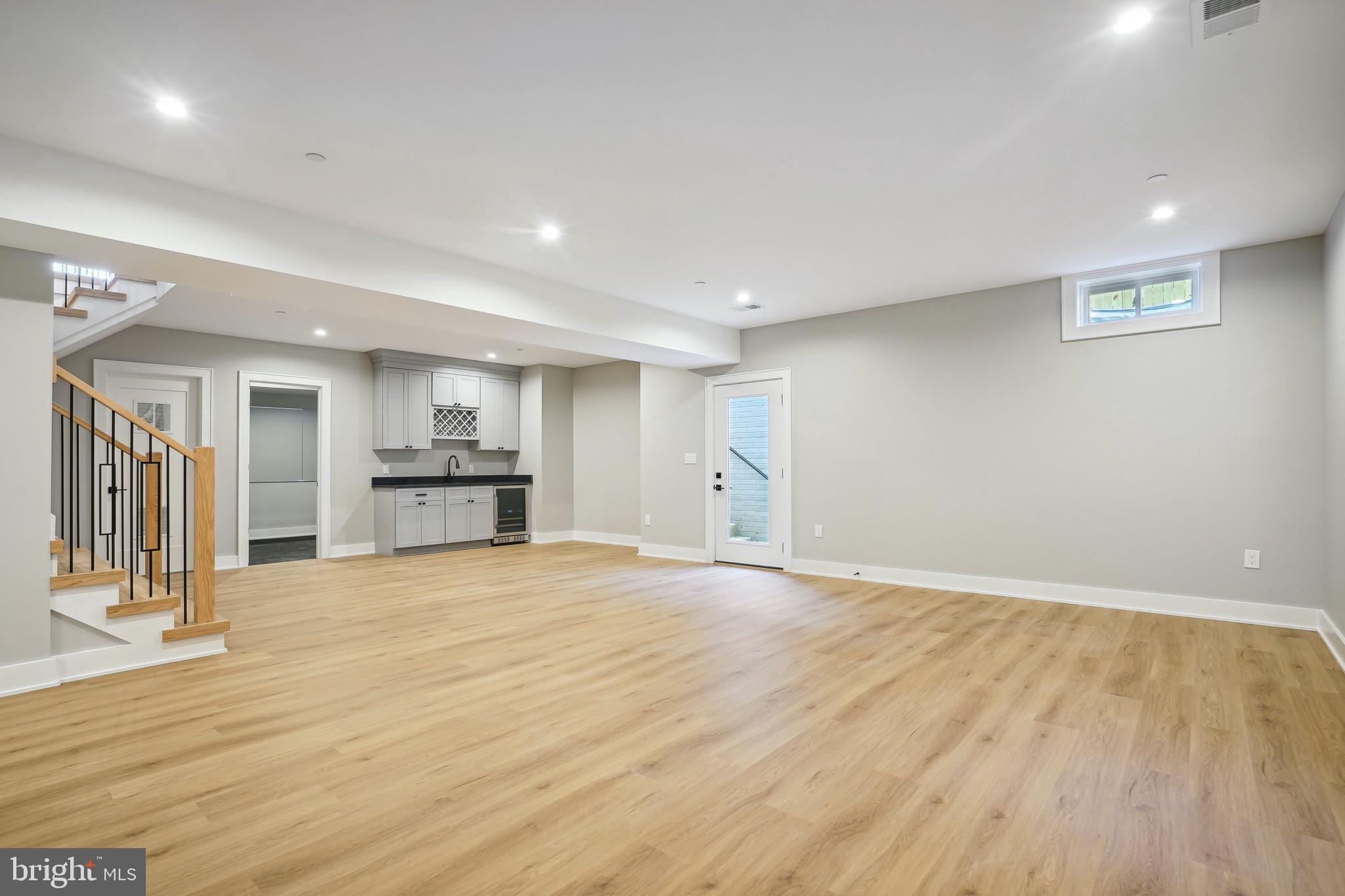 GARRETT PARK ESTATES - Residential