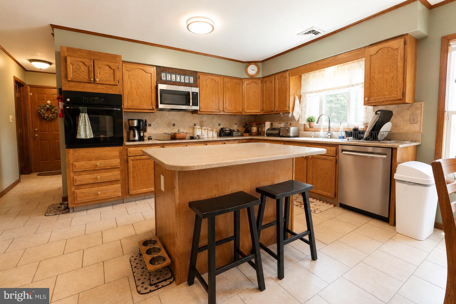 19 PINE TAVERN ROAD