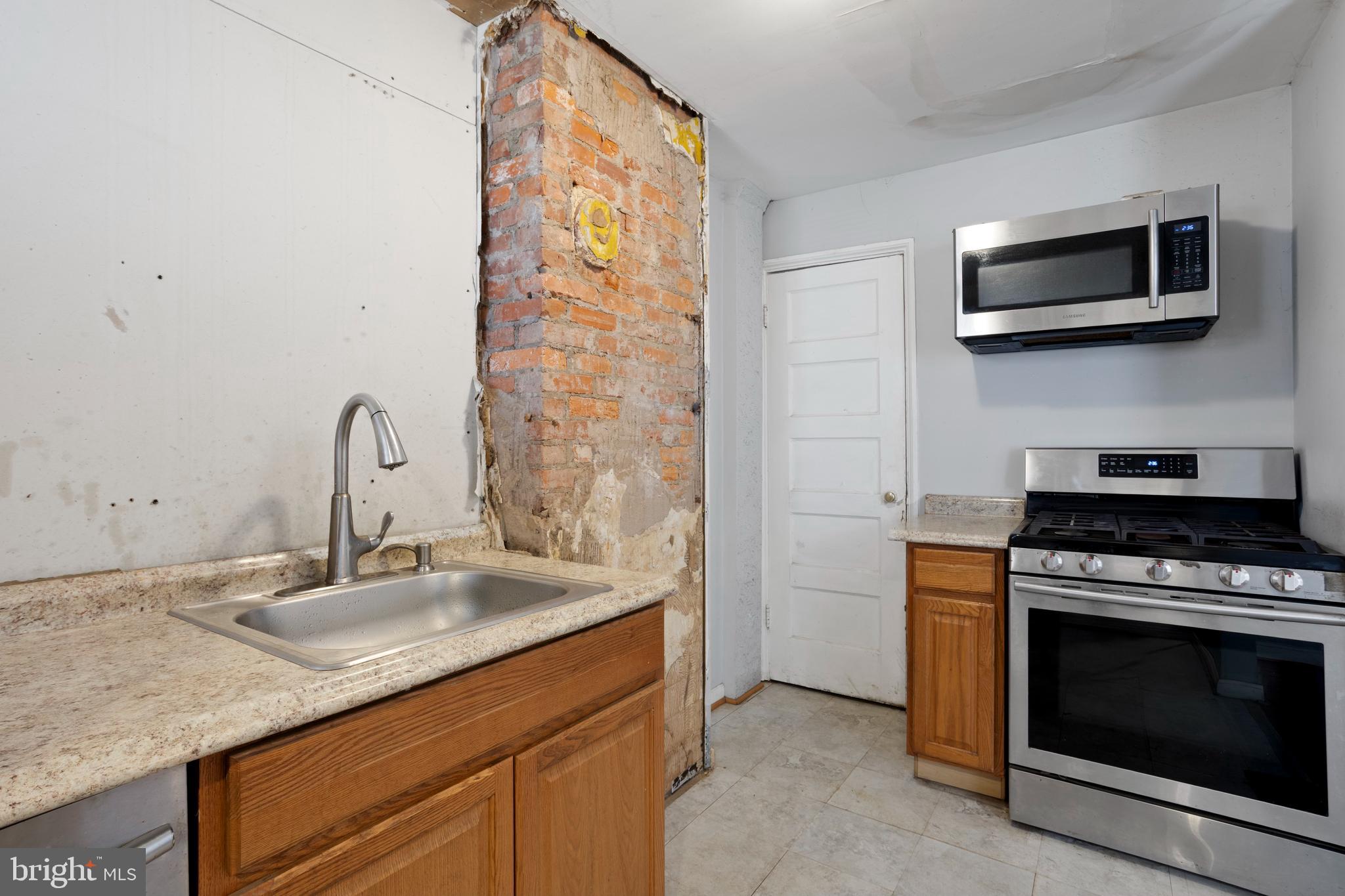 41 N DUNDALK AVENUE
