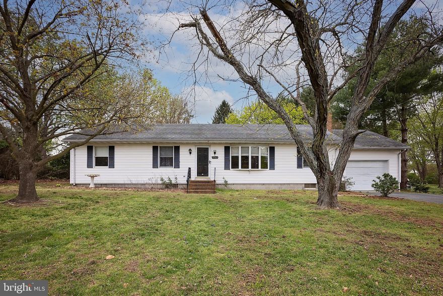 Nestled in the Bonnie Brook community, this 3-bedroom, 2-bath rancher is full of potential and waiting for the perfect touch. With nearly a half acre of land, you’ll find space to breathe, dream, and grow—both inside and out.

While some updates and finishing touches are still needed, the bones of this home are strong—and the opportunity is even stronger.

Priced to reflect the work needed, it’s a rare chance to bring your vision to life in a welcoming, established neighborhood.

Voluntary annual HOA of $25. Community lot provides water access to launch kayaks, etc.