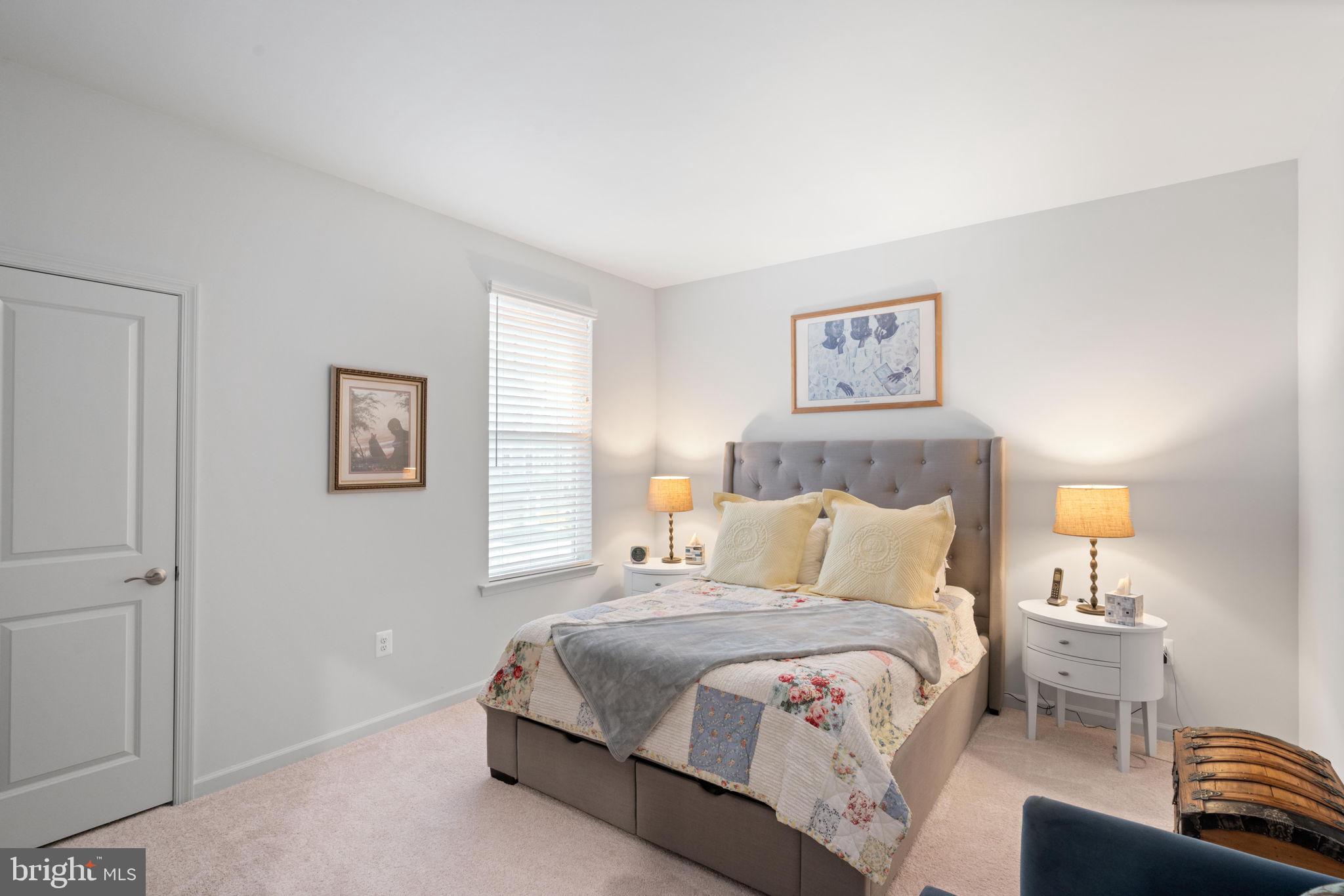 POTOMAC SHORES - Residential