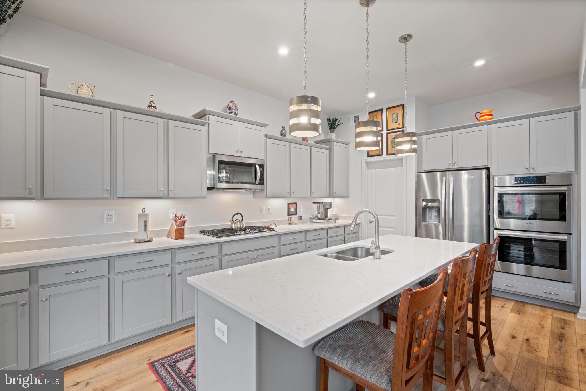 POTOMAC SHORES - Residential