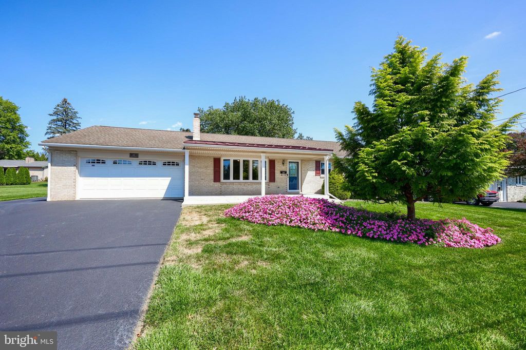 Photo of 837 Martin Avenue, EPHRATA, PA 17522 (MLS # PALA2076546)