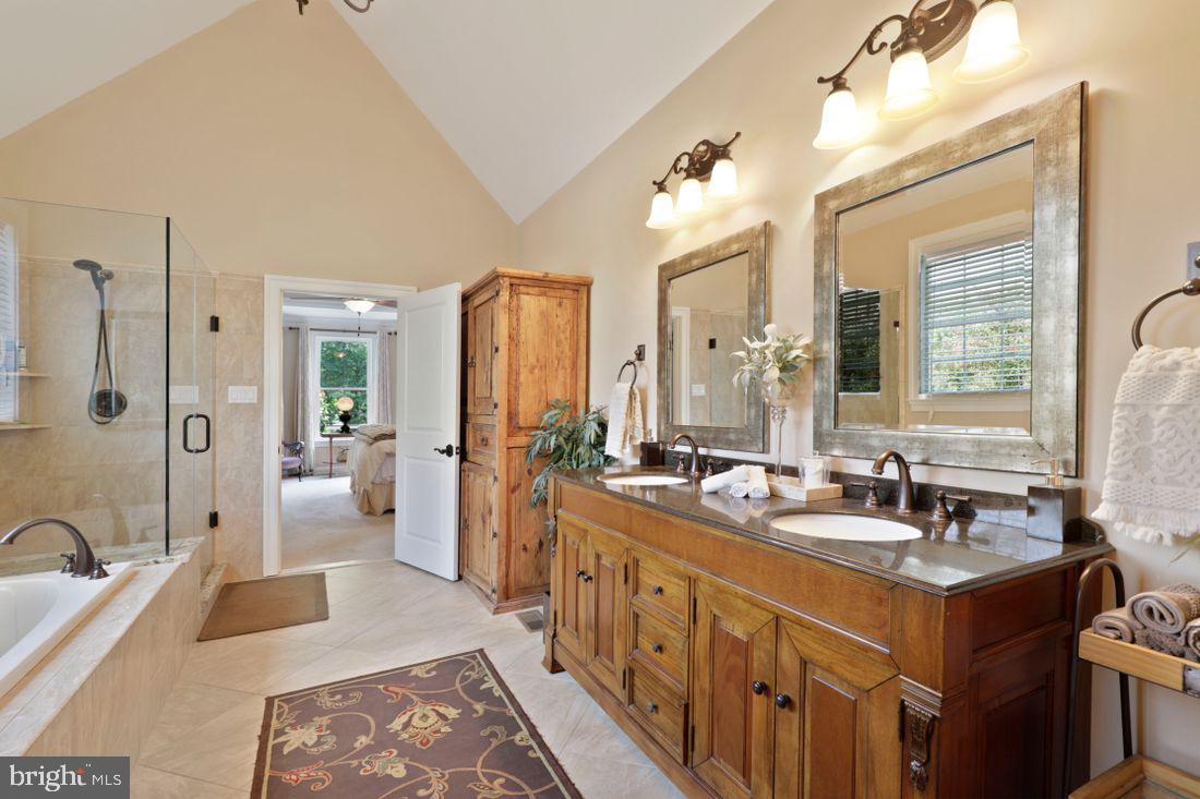 SEVERNA PARK - Residential