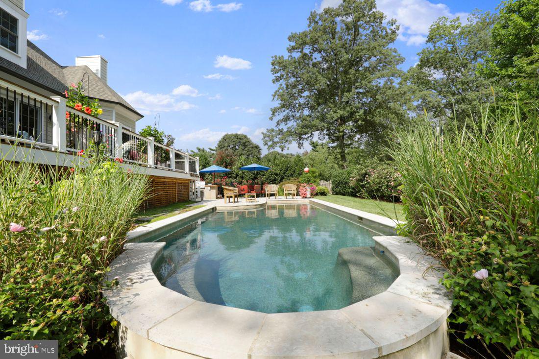 SEVERNA PARK - Residential