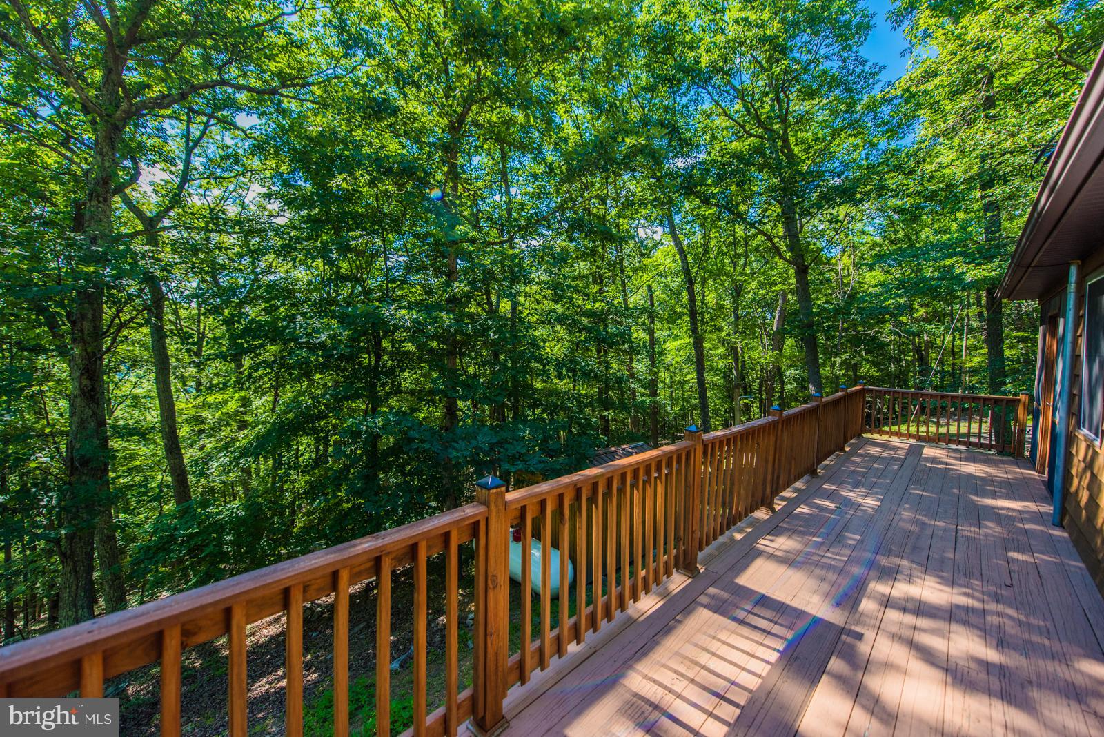 ROUSE MOUNTAIN - Residential