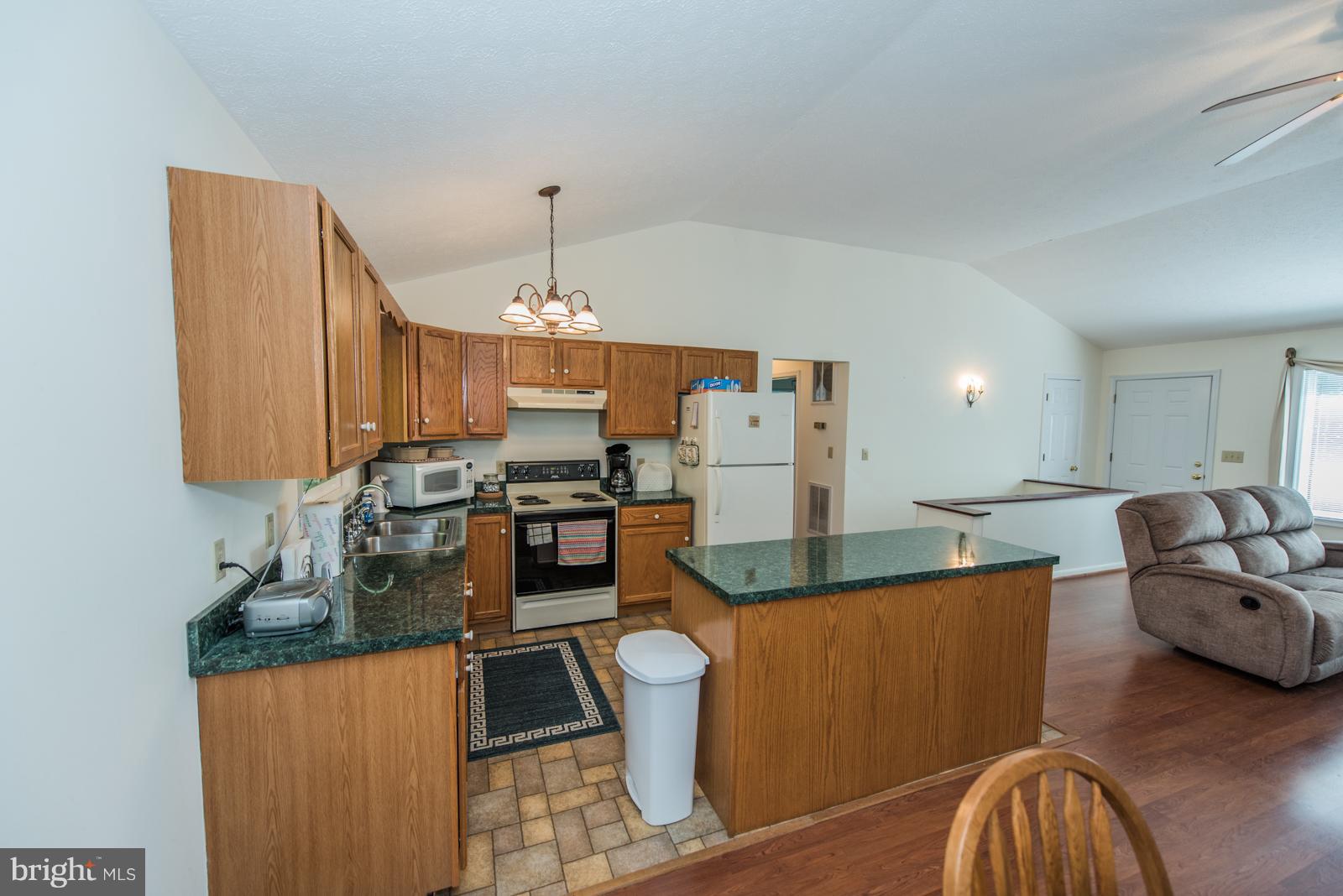 ROUSE MOUNTAIN - Residential