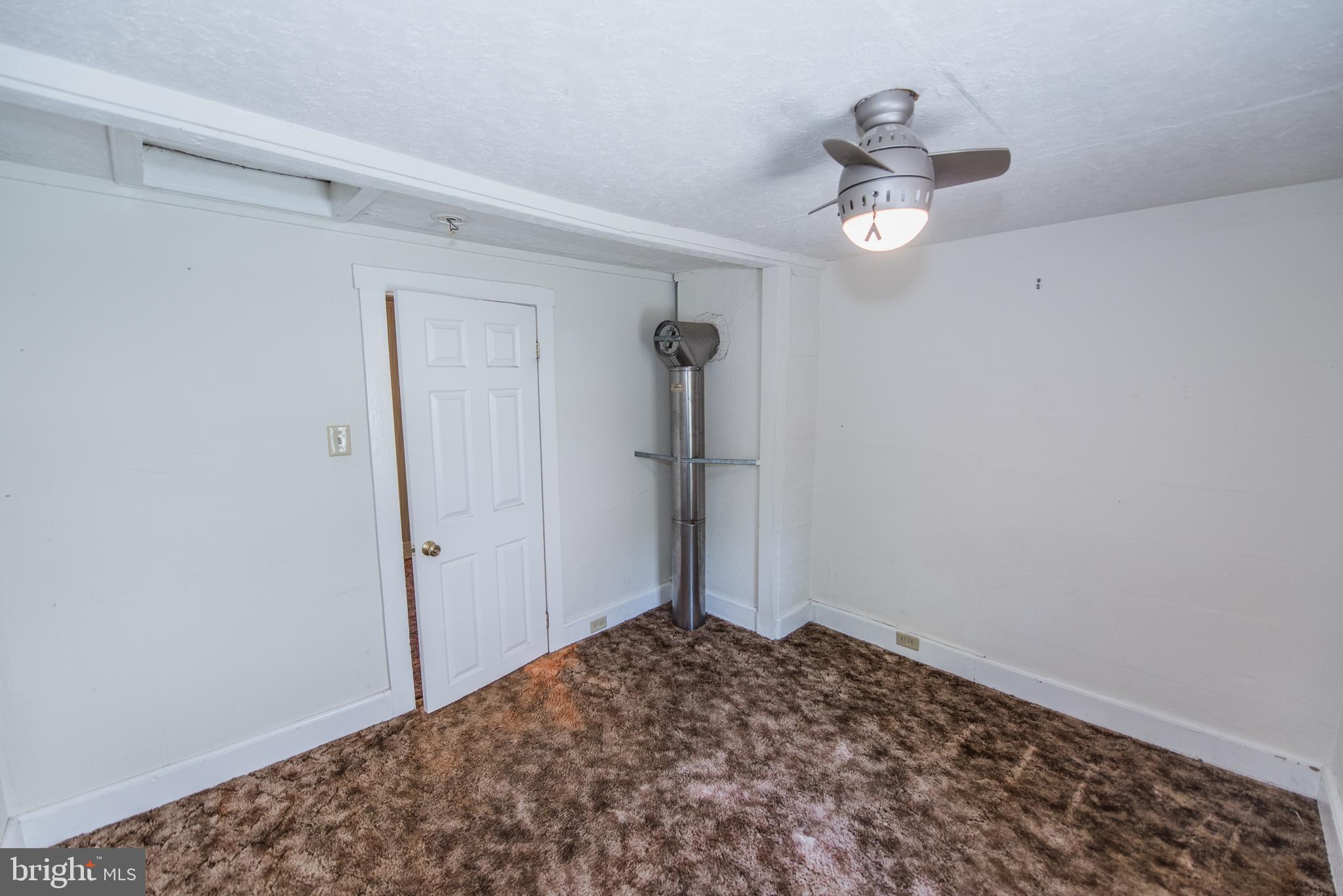 ROUND HILL - Residential