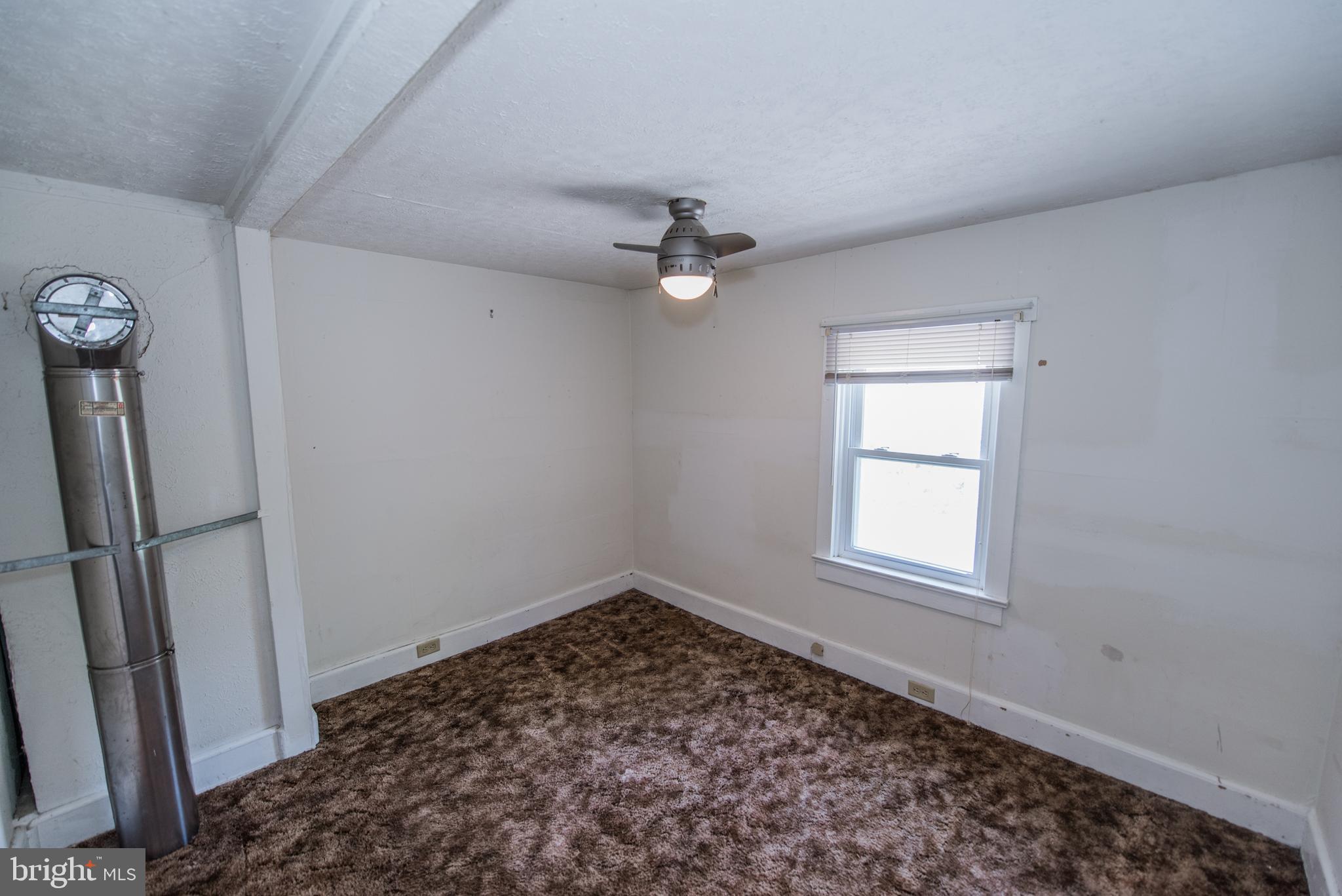 ROUND HILL - Residential