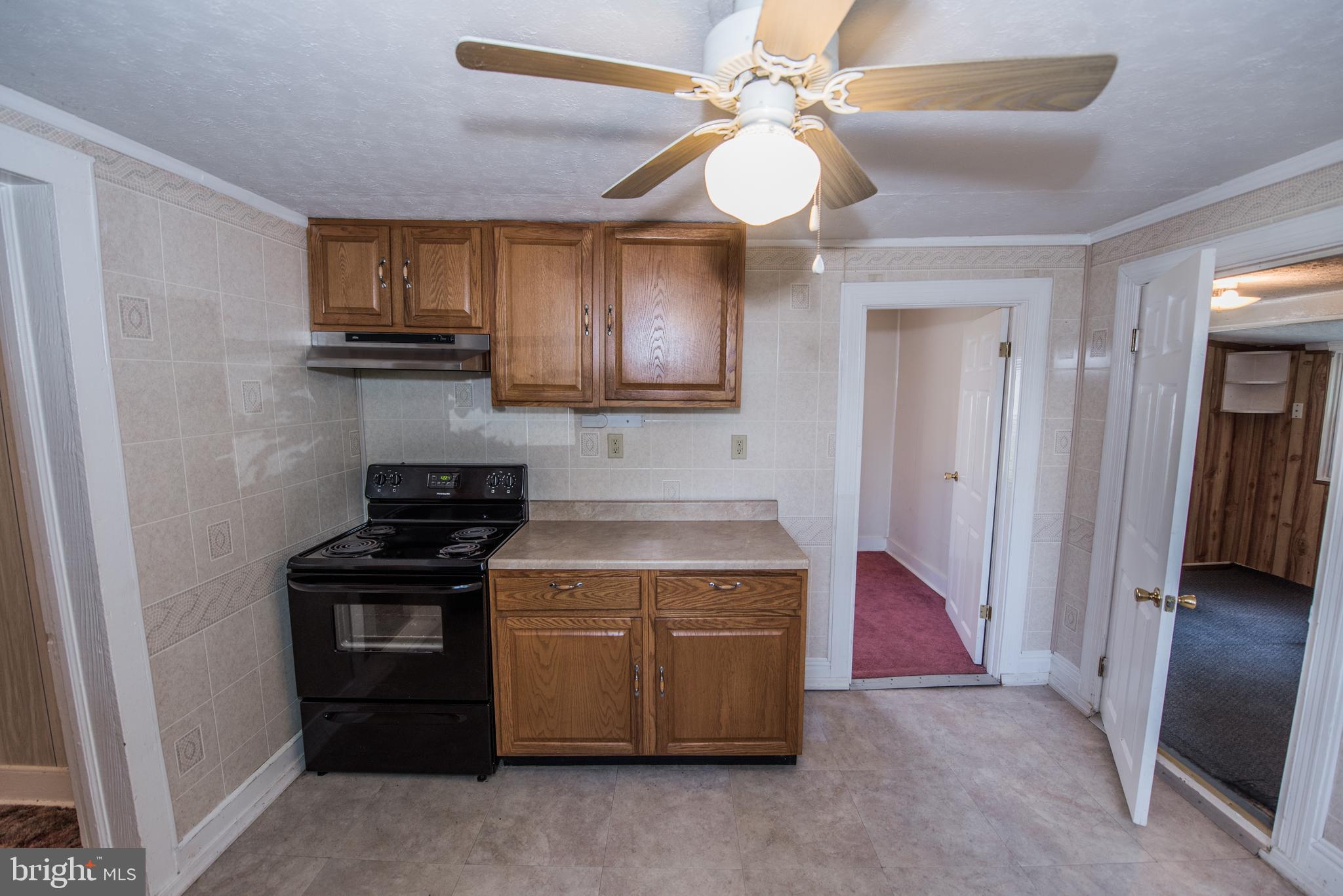 ROUND HILL - Residential