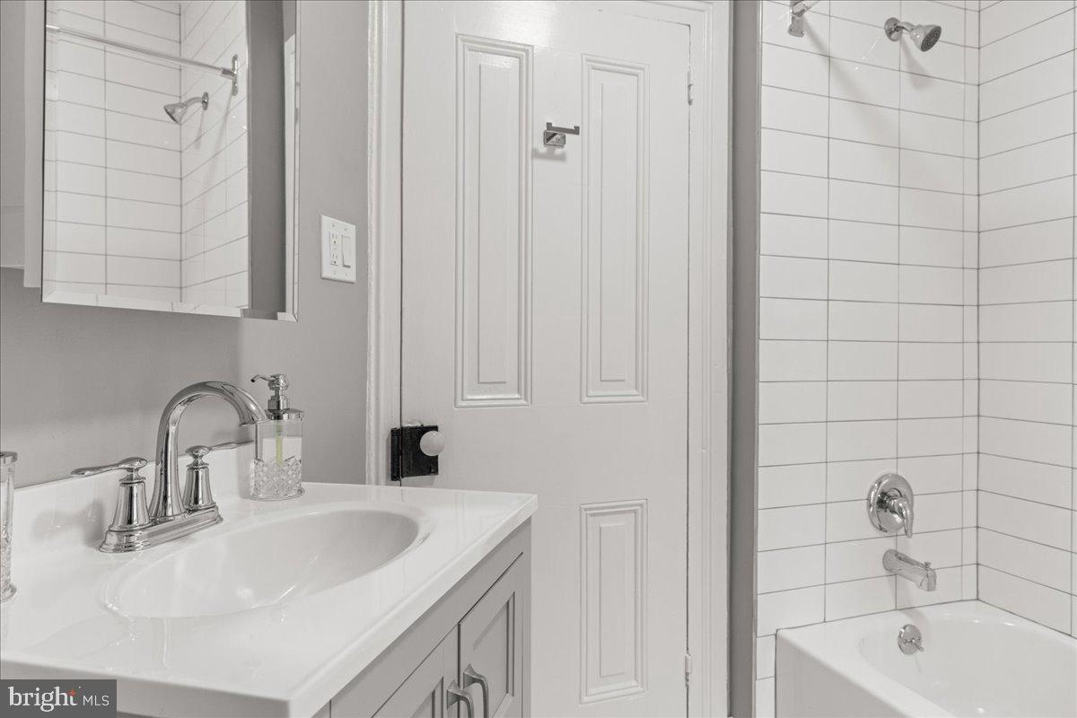 DOYLESTOWN BORO - Residential