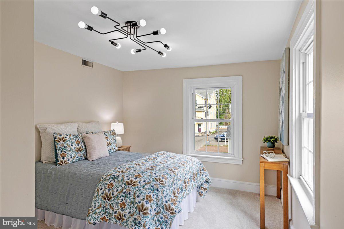 DOYLESTOWN BORO - Residential