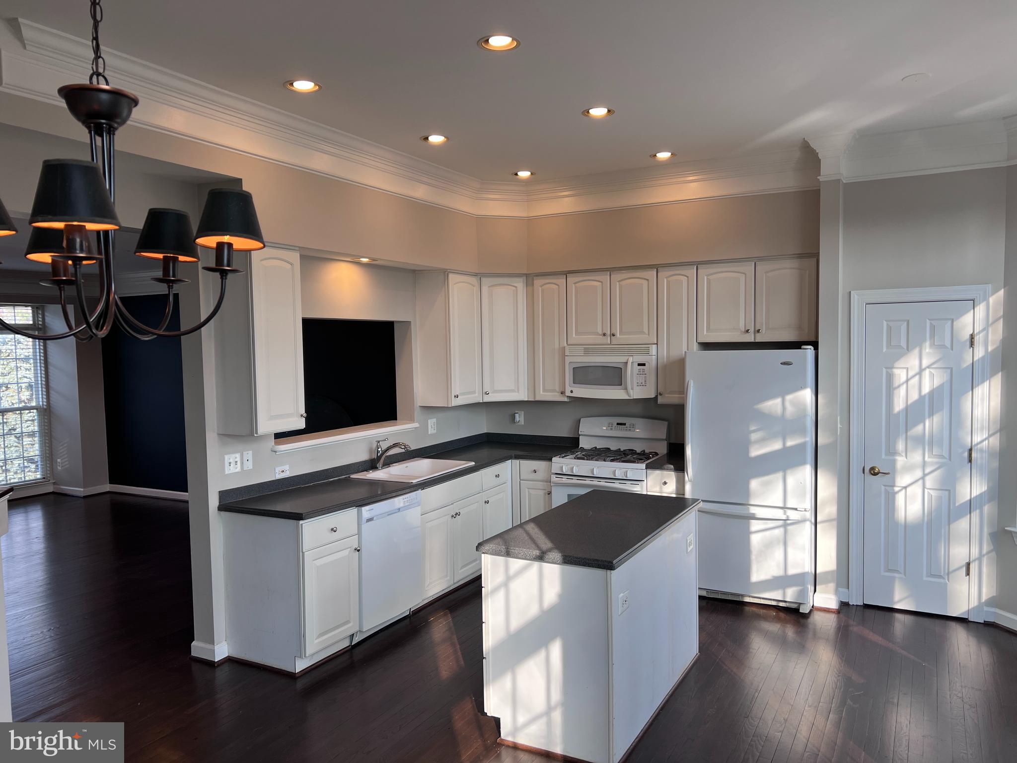 LOWES ISLAND - Residential Lease