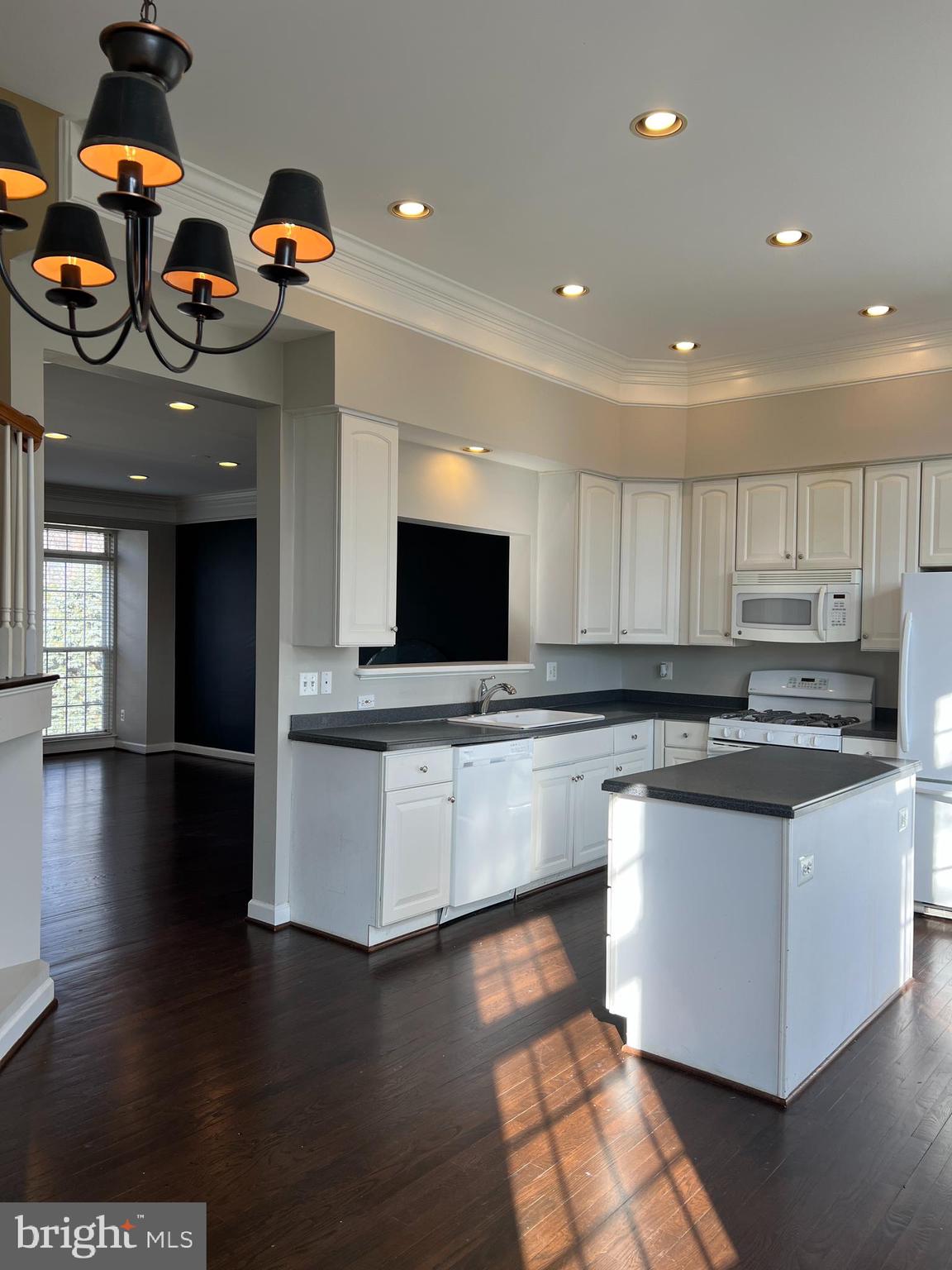 LOWES ISLAND - Residential Lease