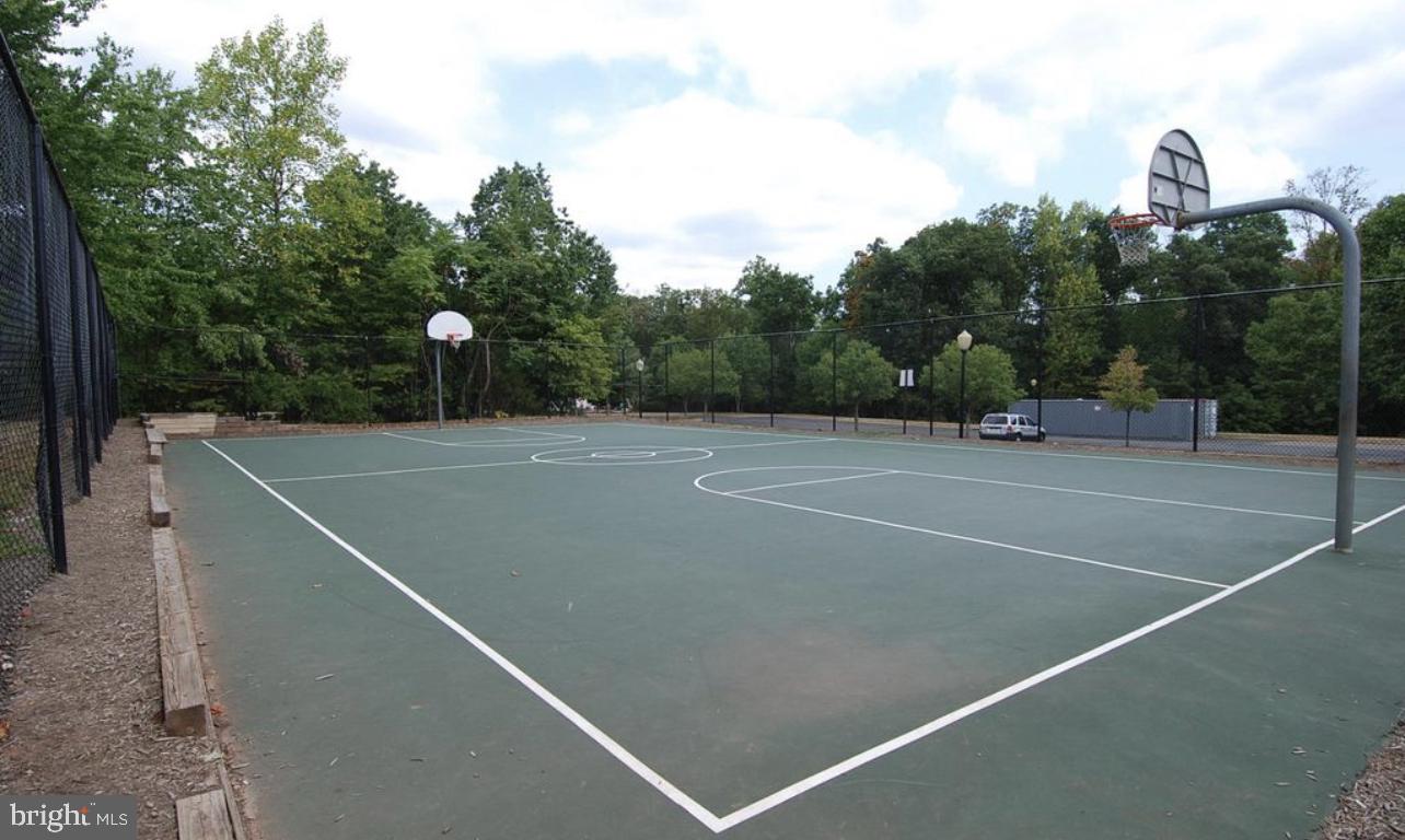 LOWES ISLAND - Residential Lease