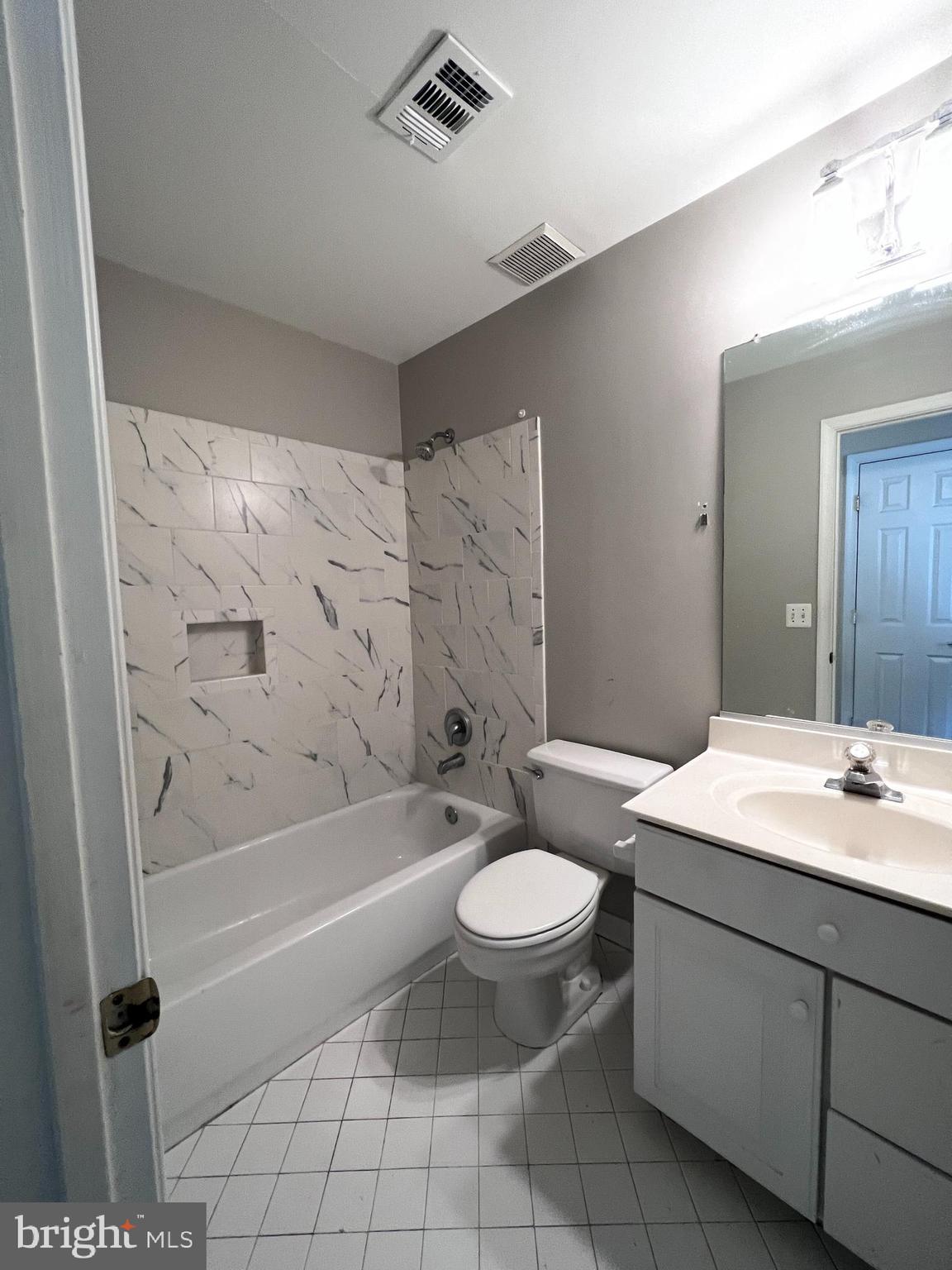 LOWES ISLAND - Residential Lease