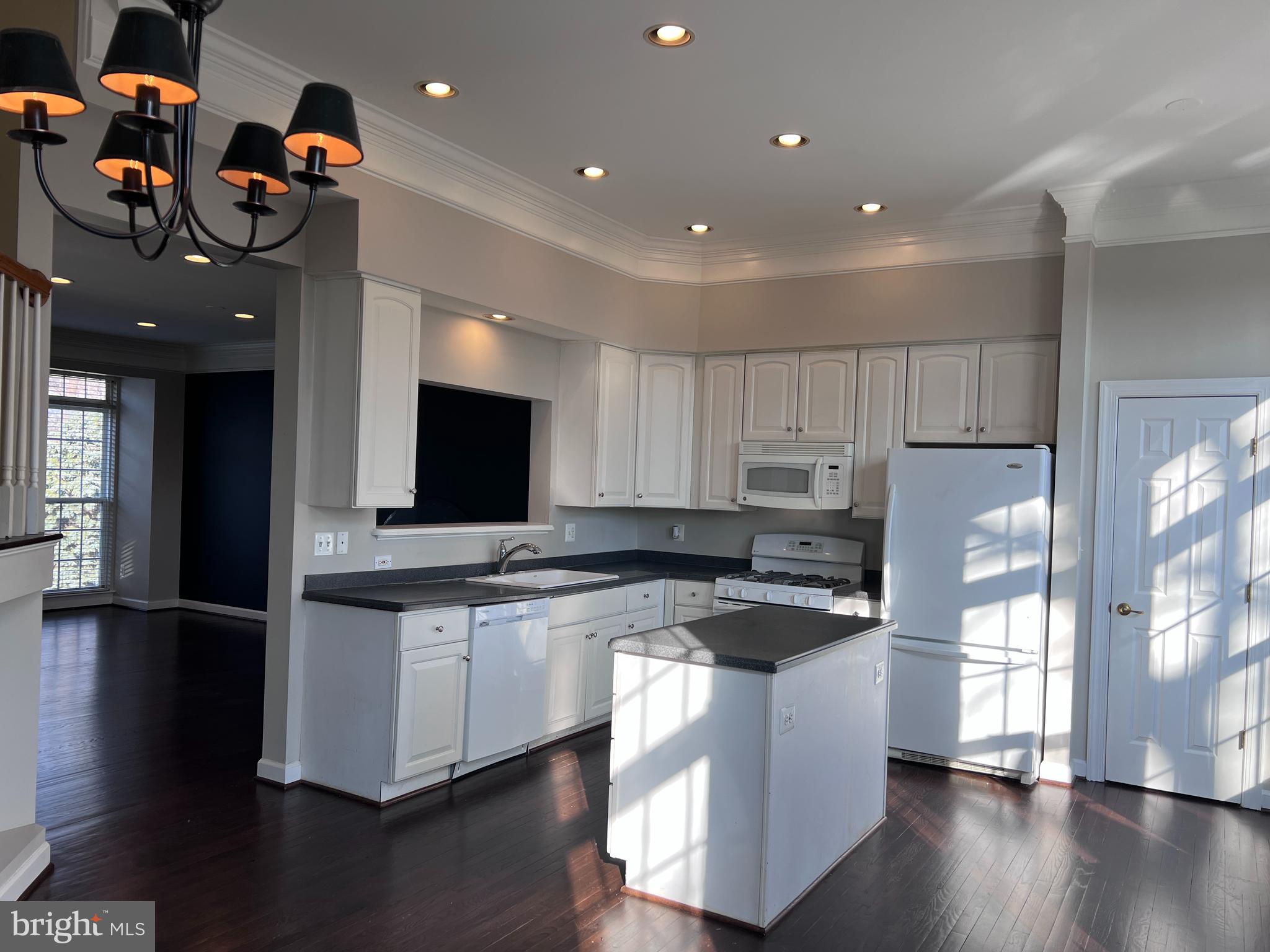 LOWES ISLAND - Residential Lease