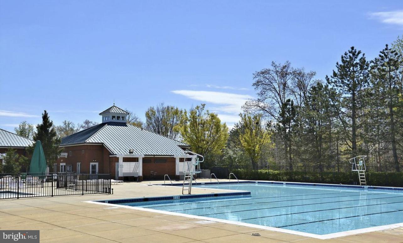 LOWES ISLAND - Residential Lease