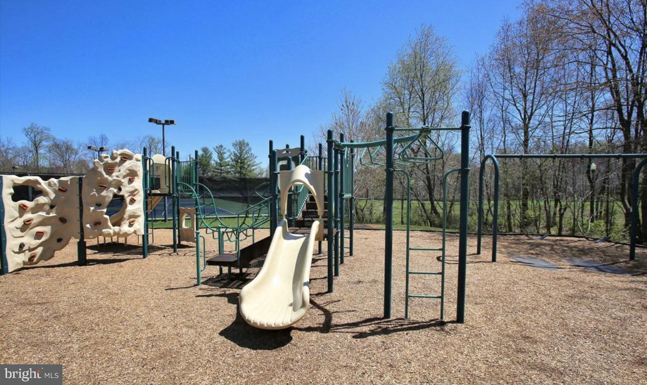 LOWES ISLAND - Residential Lease