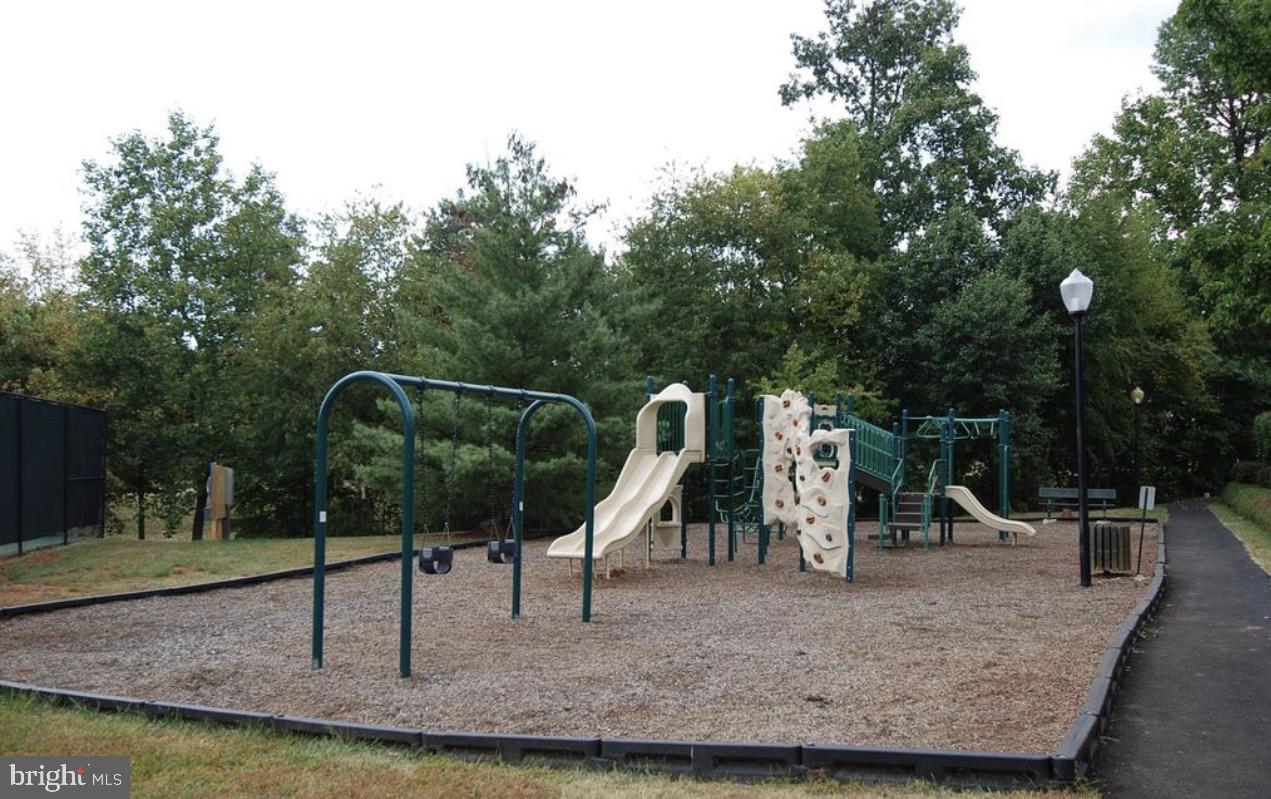 LOWES ISLAND - Residential Lease